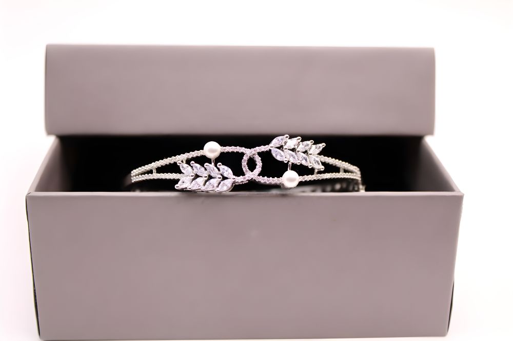 Veeves Crown Designs Bracelet