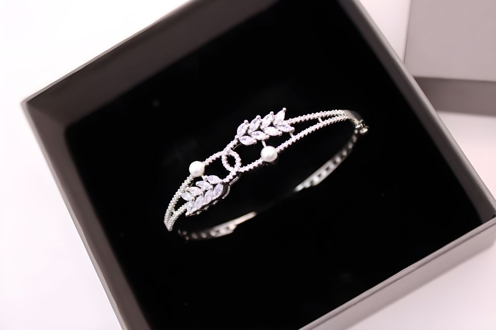 Veeves Crown Designs Bracelet