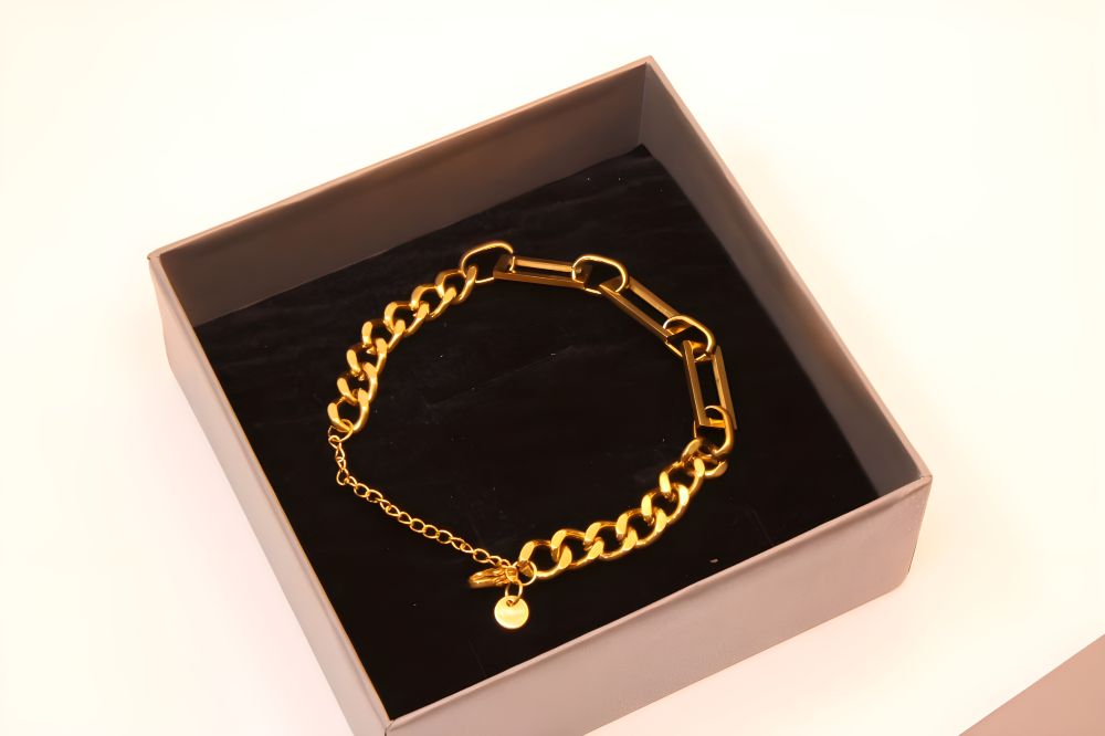 Radiant Gold Toned Bracelet