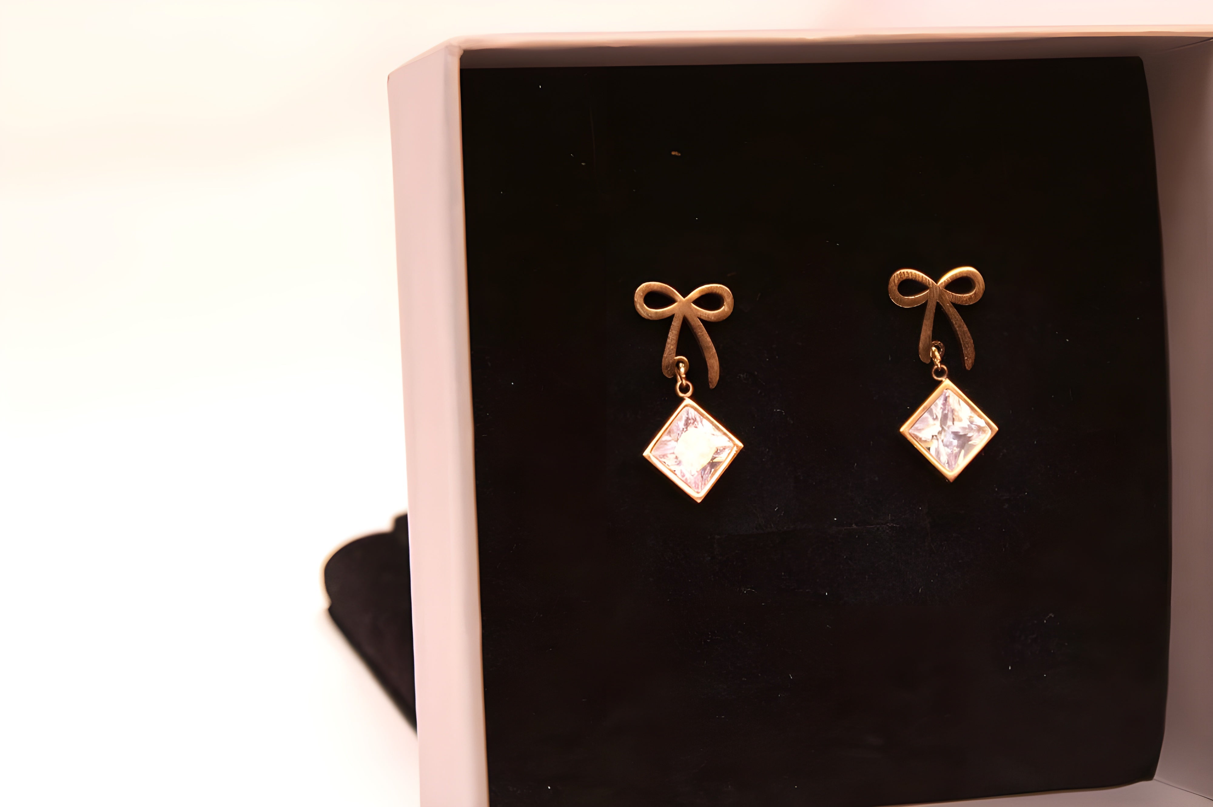Luxe Luster Earrings