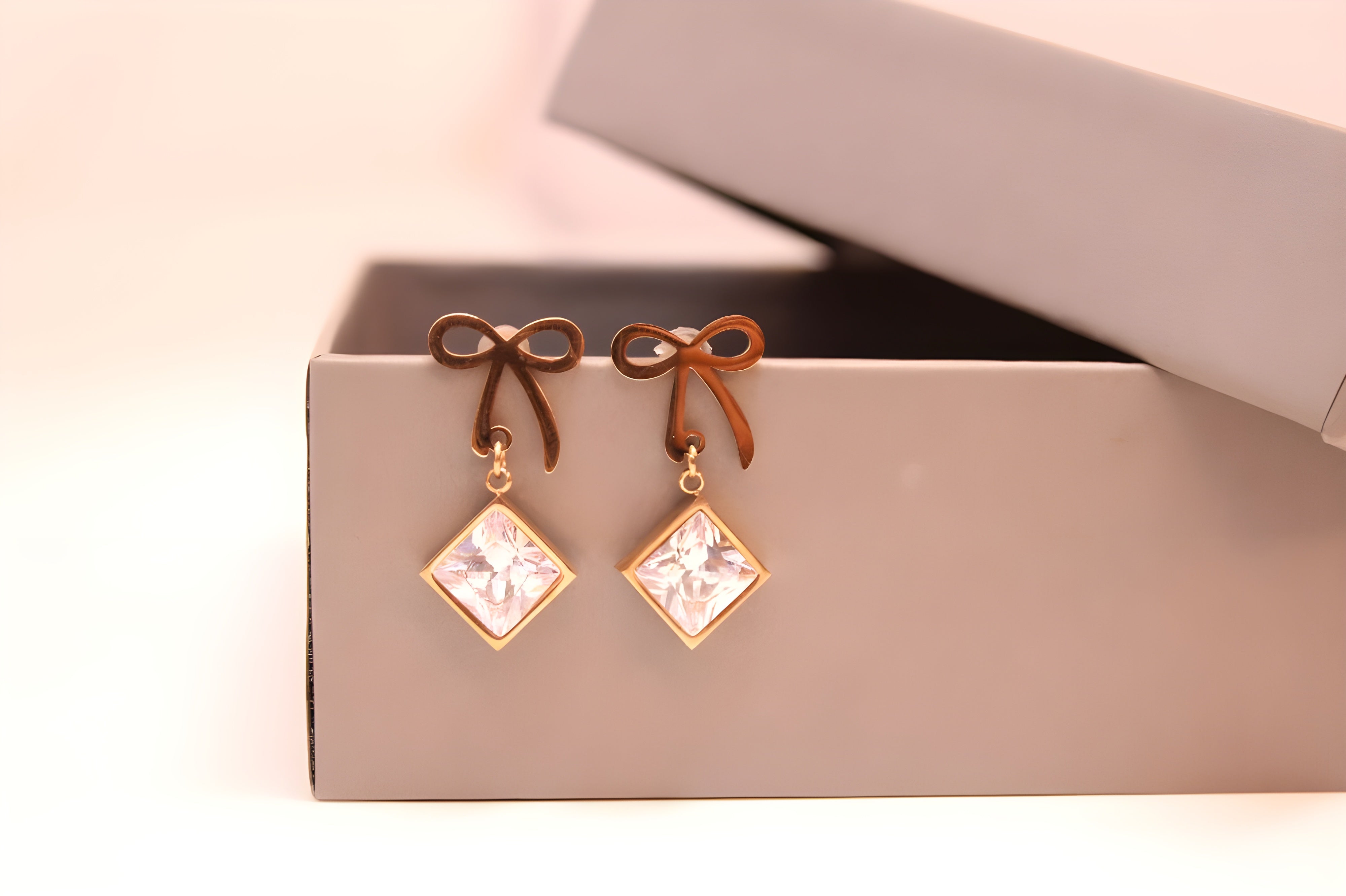 Luxe Luster Earrings