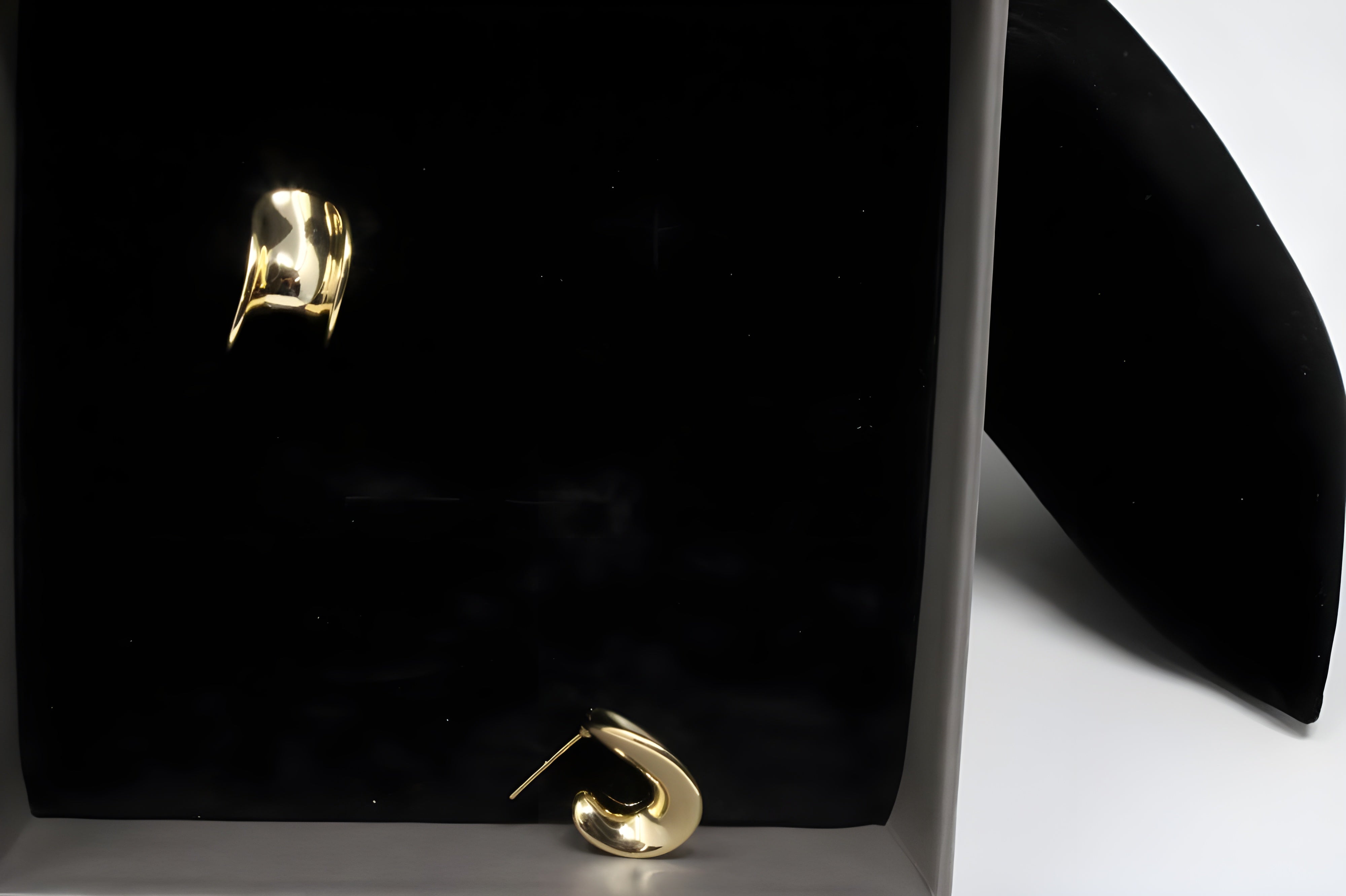 Serene Splendor Earrings