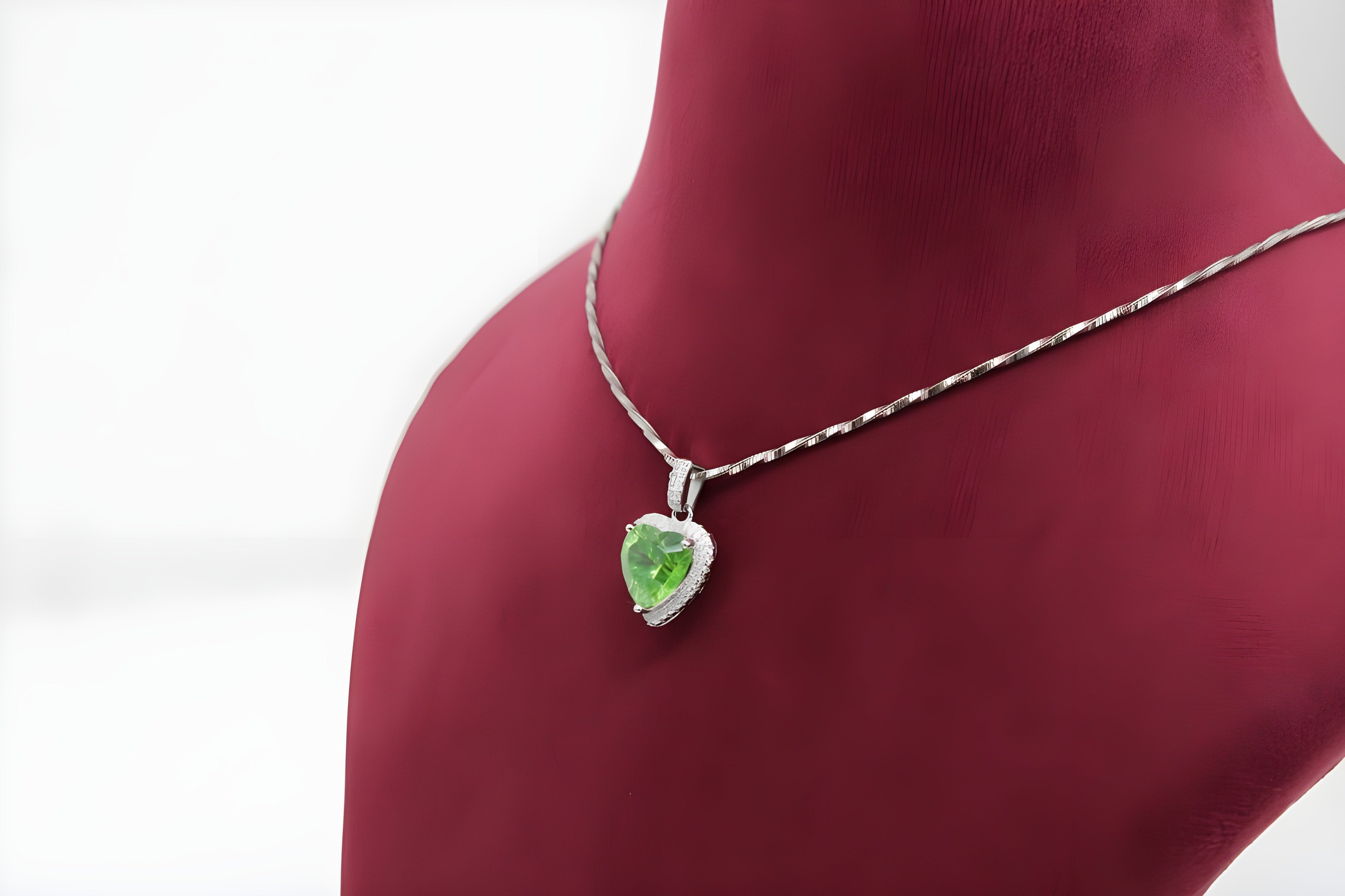 Eternal Love Green Heart Pendant in Sterling Silver