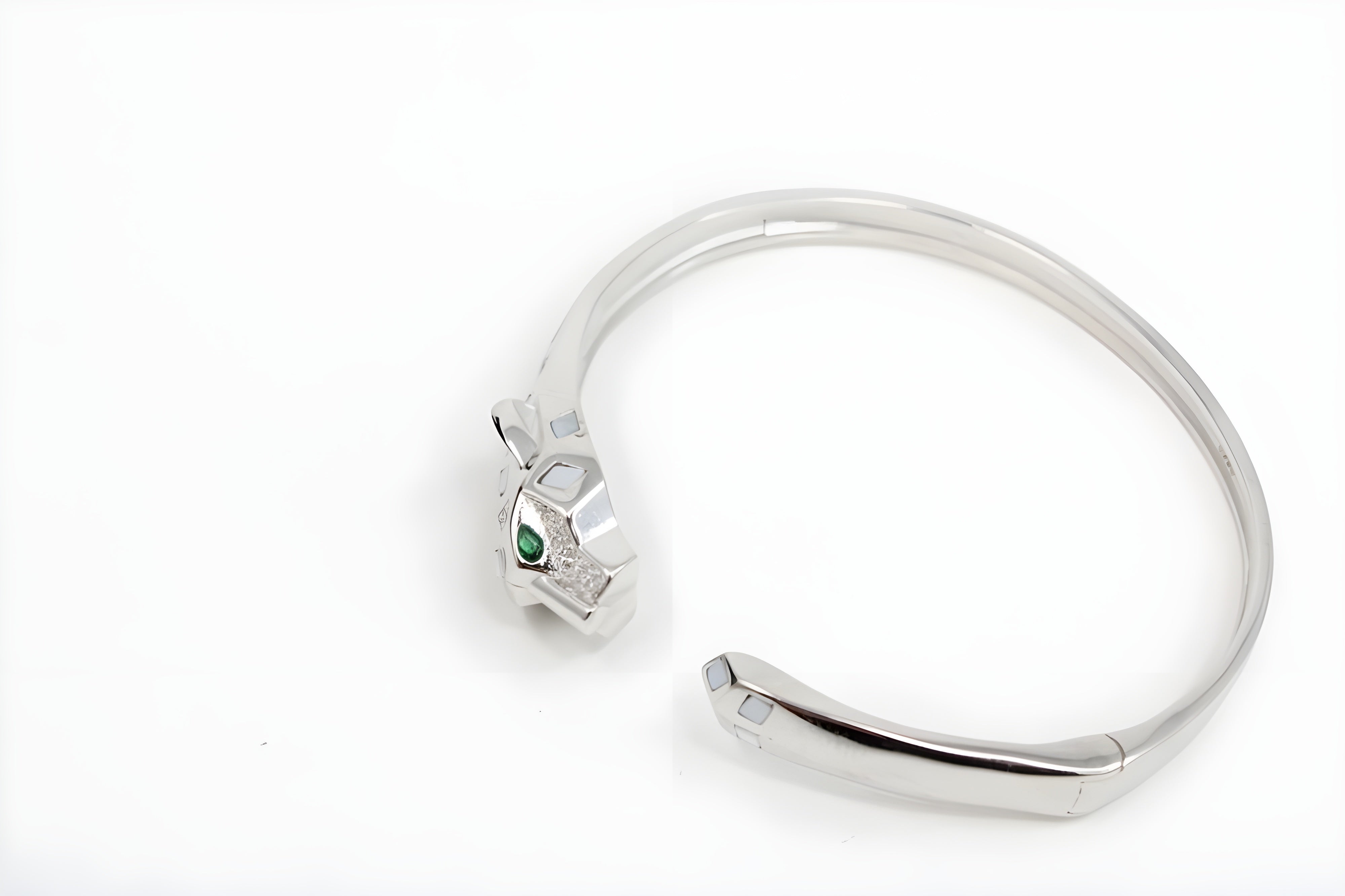 Radiant Serpentine VeeLux Premium Crystal Sterling Silver Bracelet