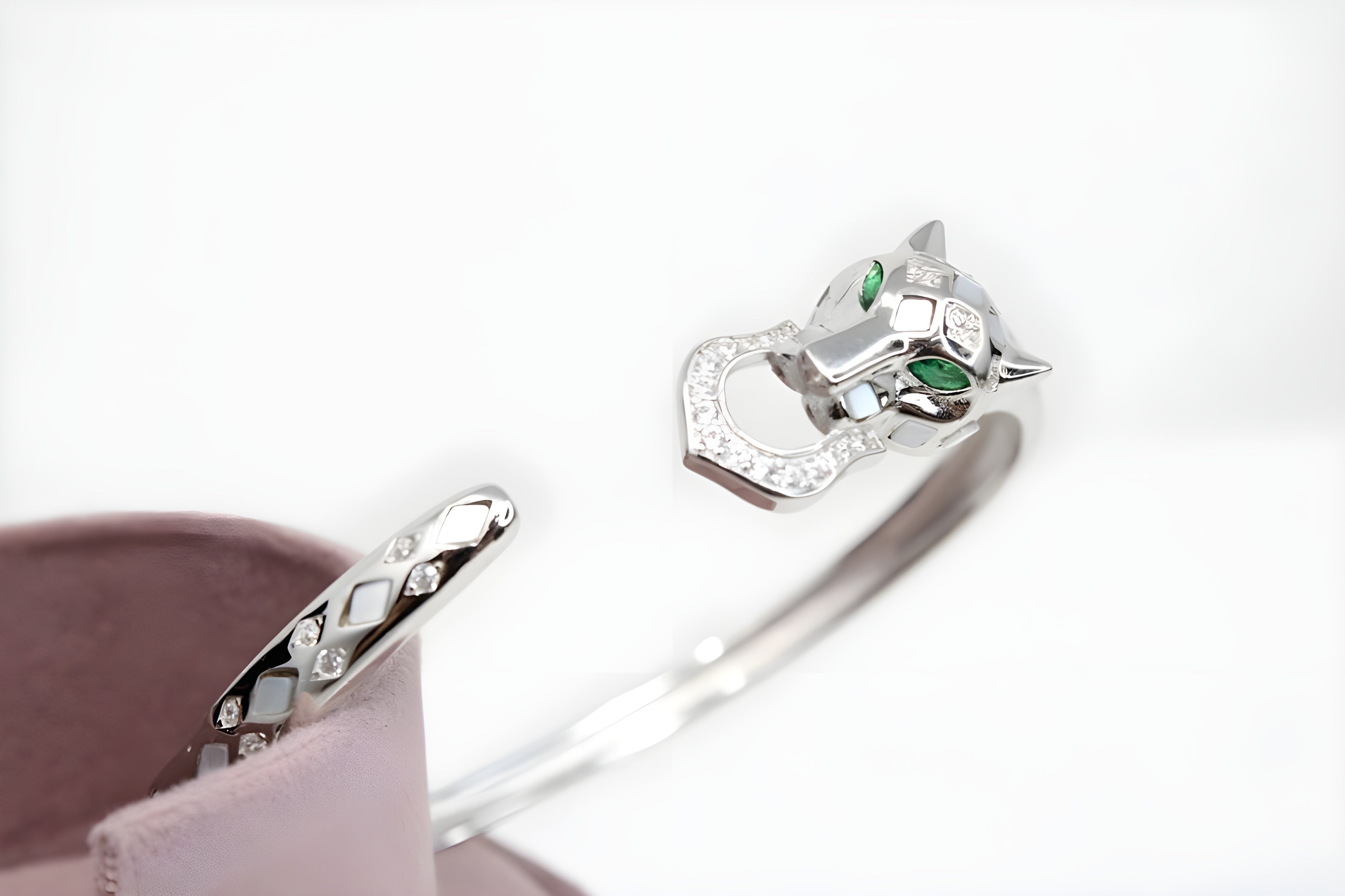 Sterling Silver VeeLux Premium Crystal Green Classic Elegance Bracelet