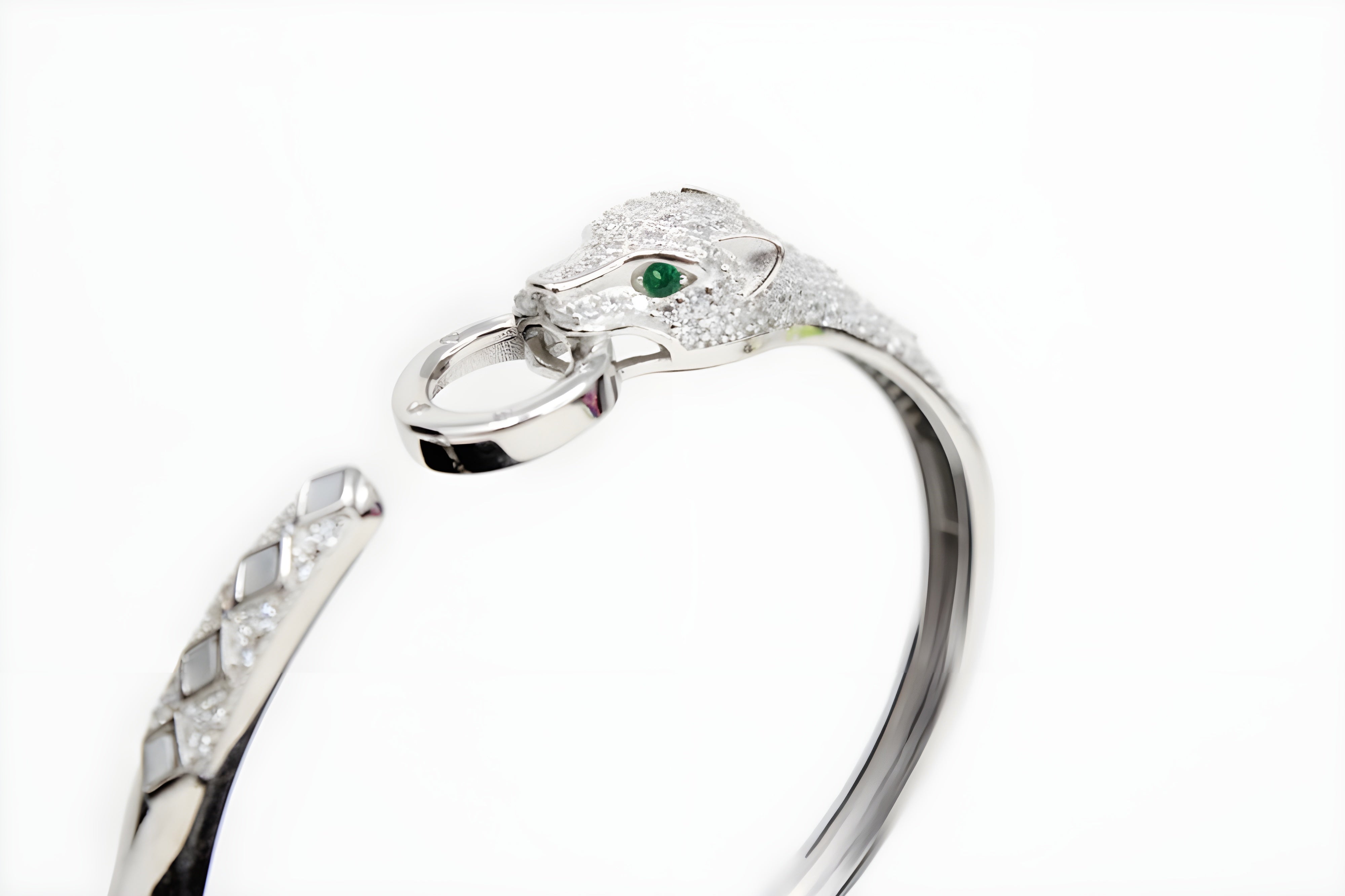 Serene Silver Serpentine VeeLux Premium Crystal Bracelet
