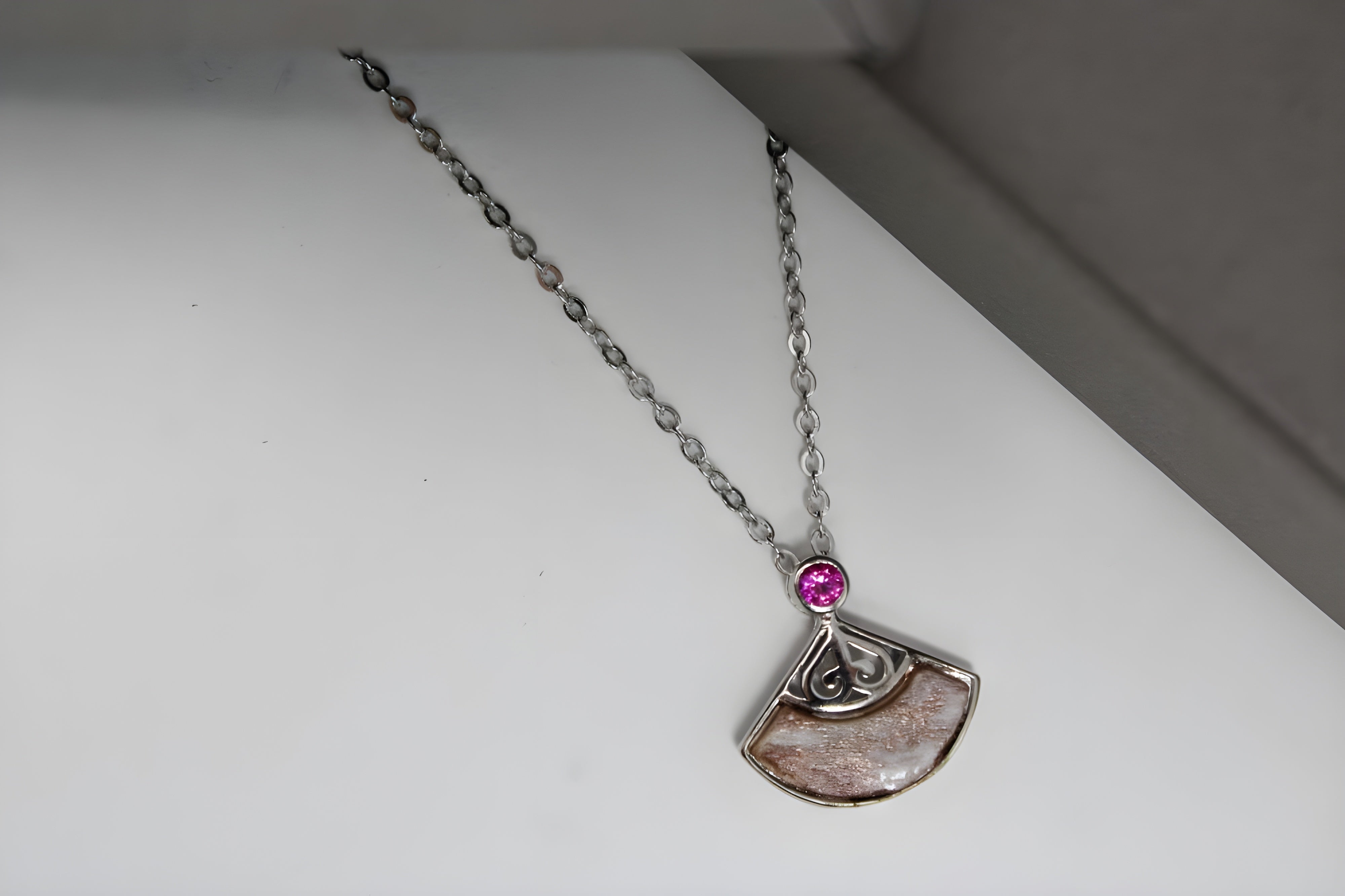 Charming Vintage-Inspired Fan Pendant in Sterling Silver