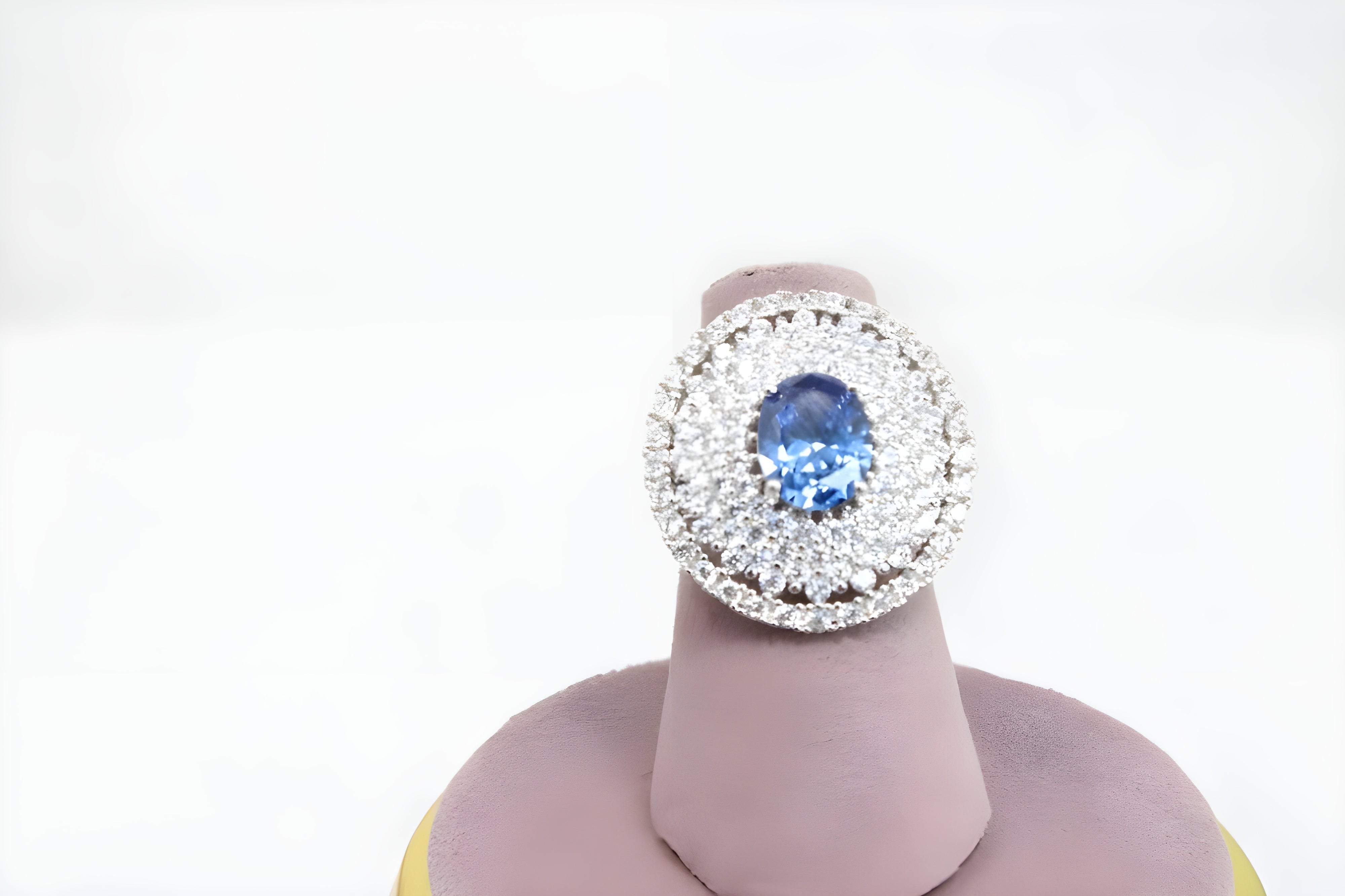 Sterling Silver VeeLux Premium Crystal Majesty Ring