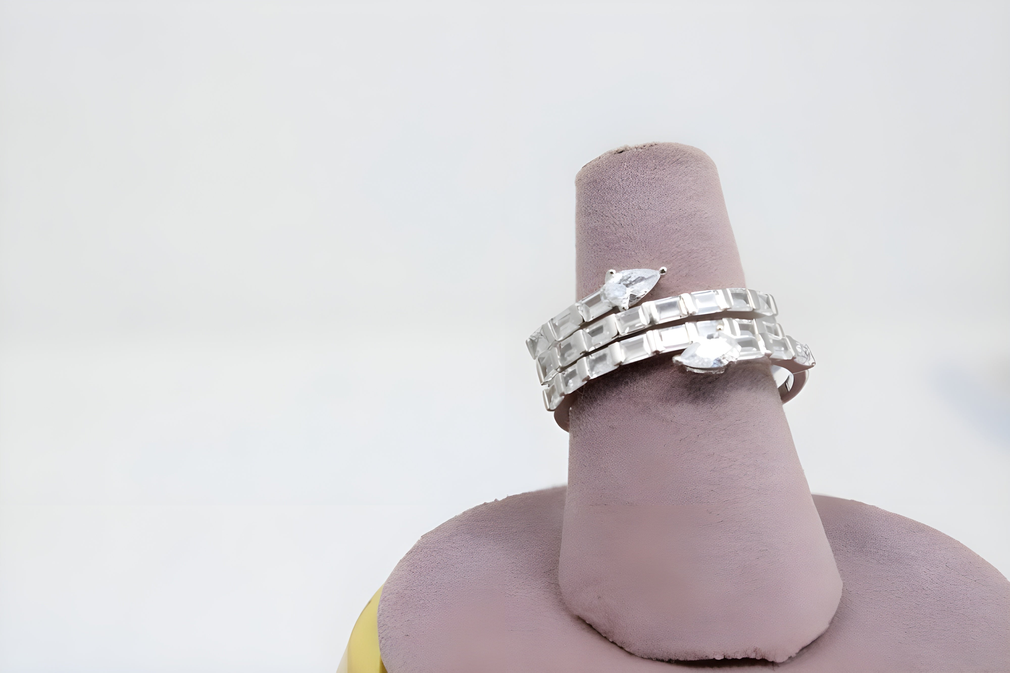 Pristine Brilliance VeeLux Ring