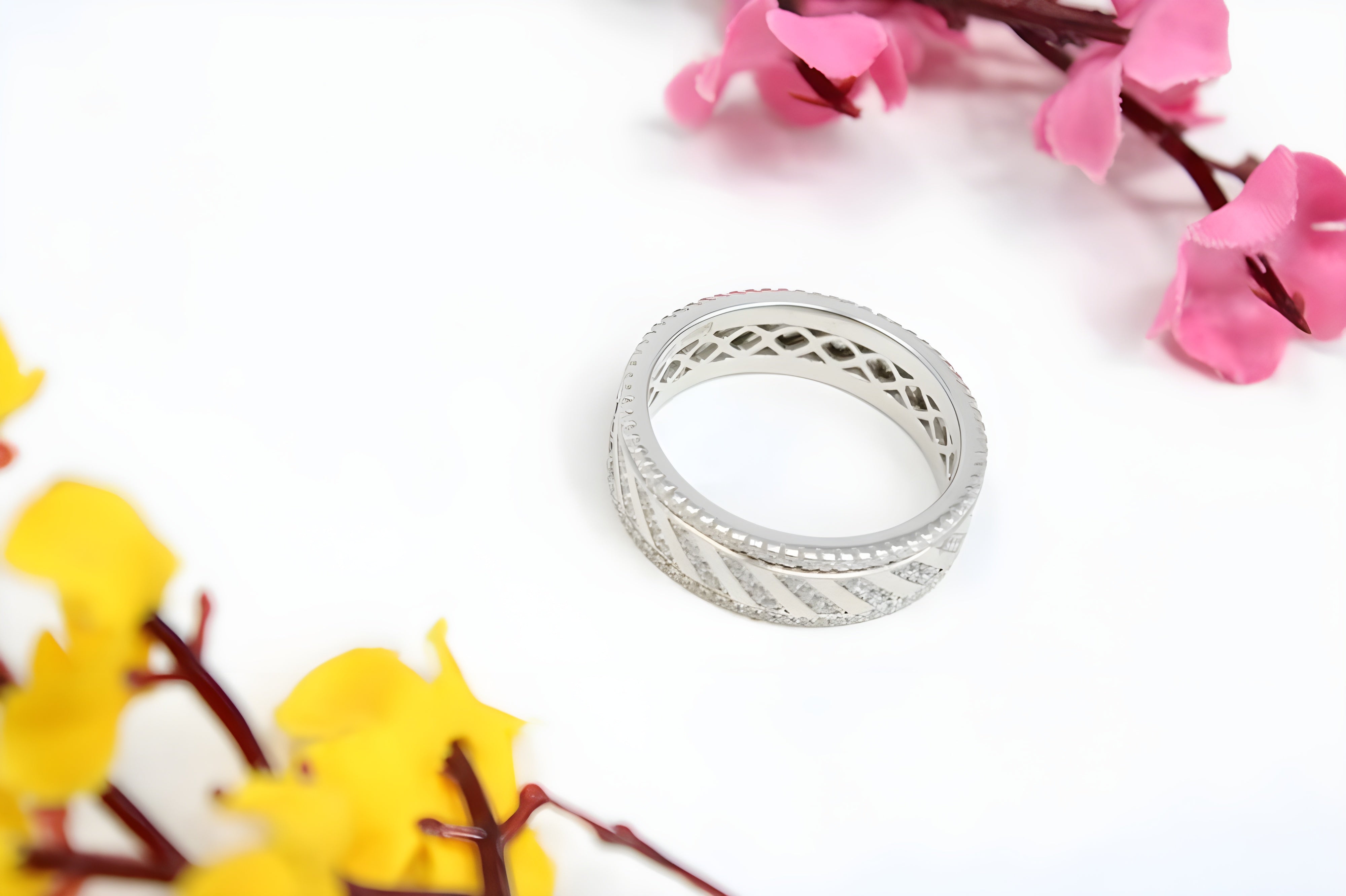 Sterling Silver VeeLux Premium Crystal Shimmer Ring