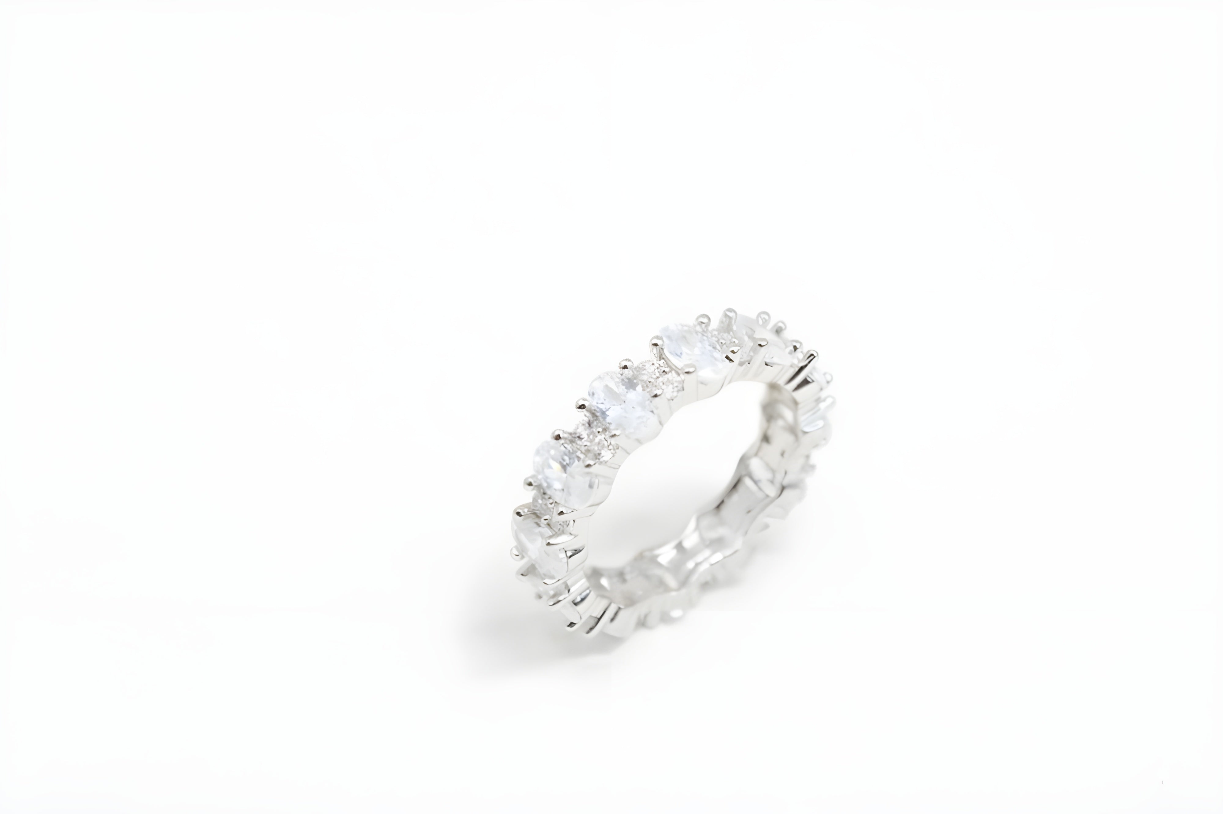 Diamond Brilliance Sterling Silver VeeLux Premium Crystal Border Ring