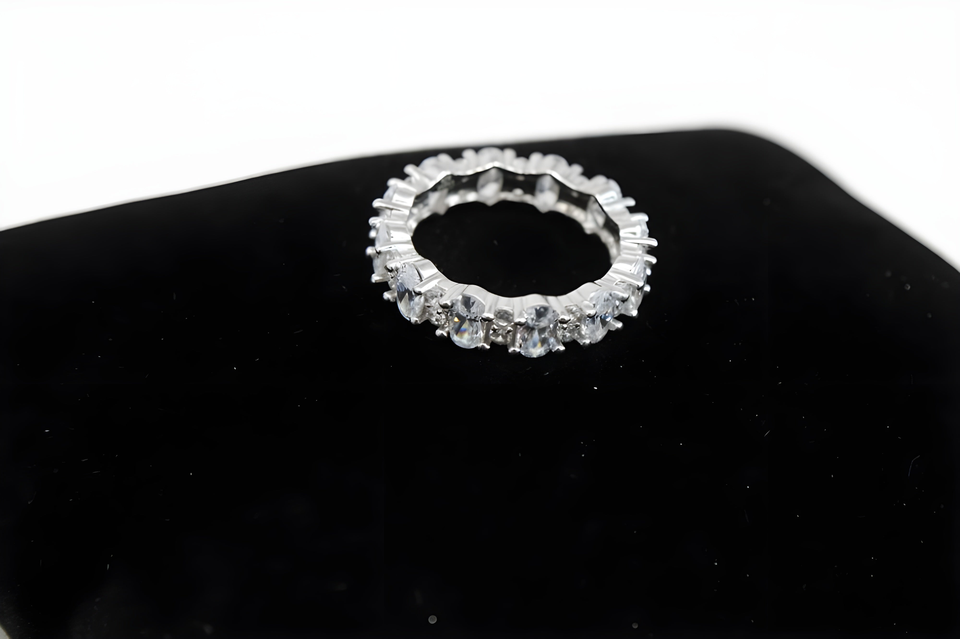 Diamond Brilliance Sterling Silver VeeLux Premium Crystal Border Ring