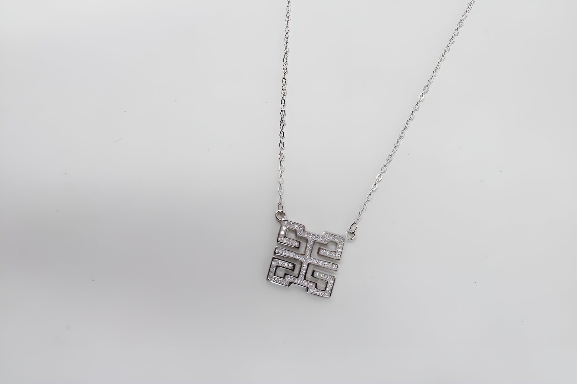 Contemporary VeeLux Crystal Geometric Pendant