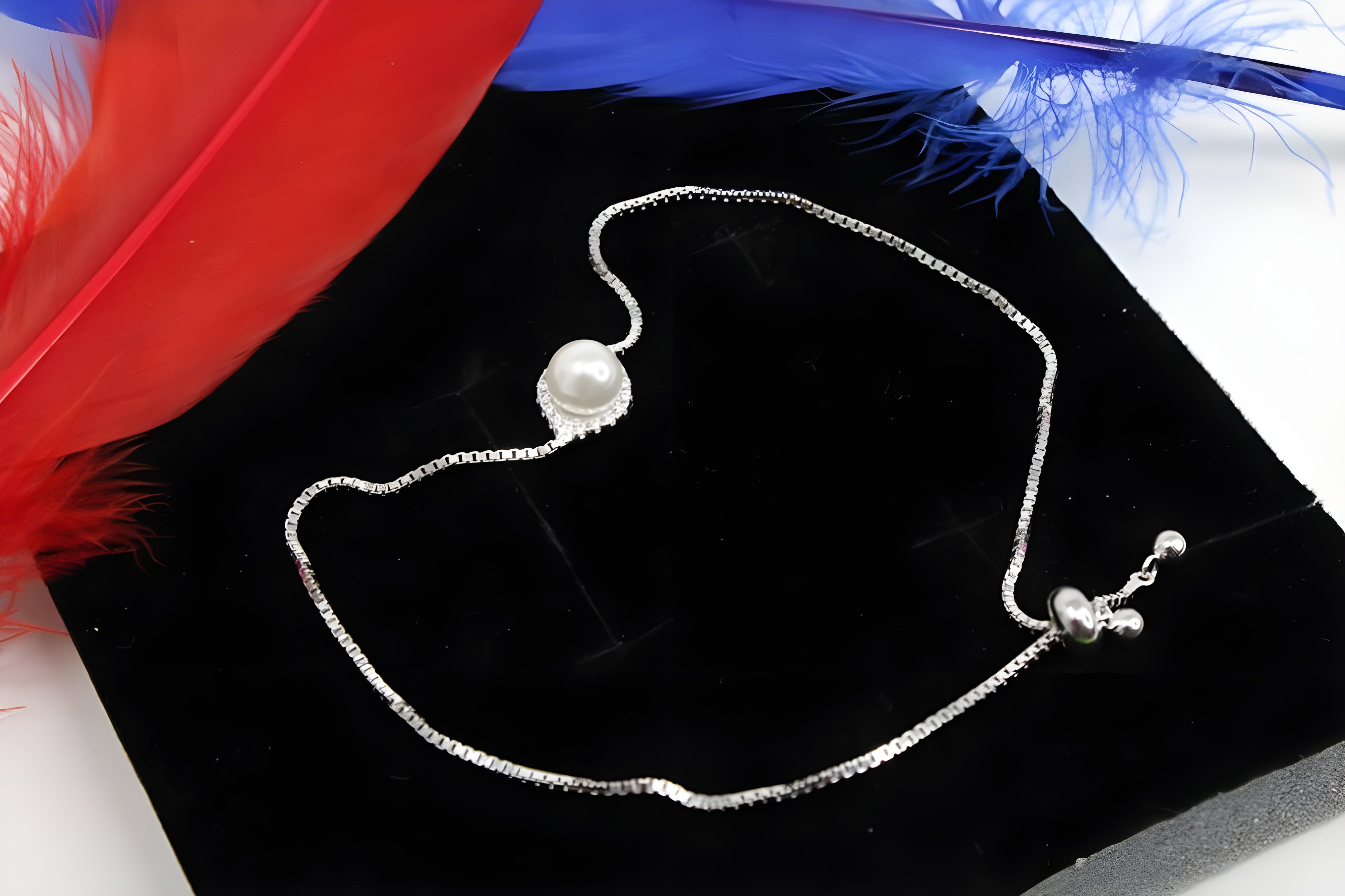 Veeves Timeless Pearl Crystal Bracelet