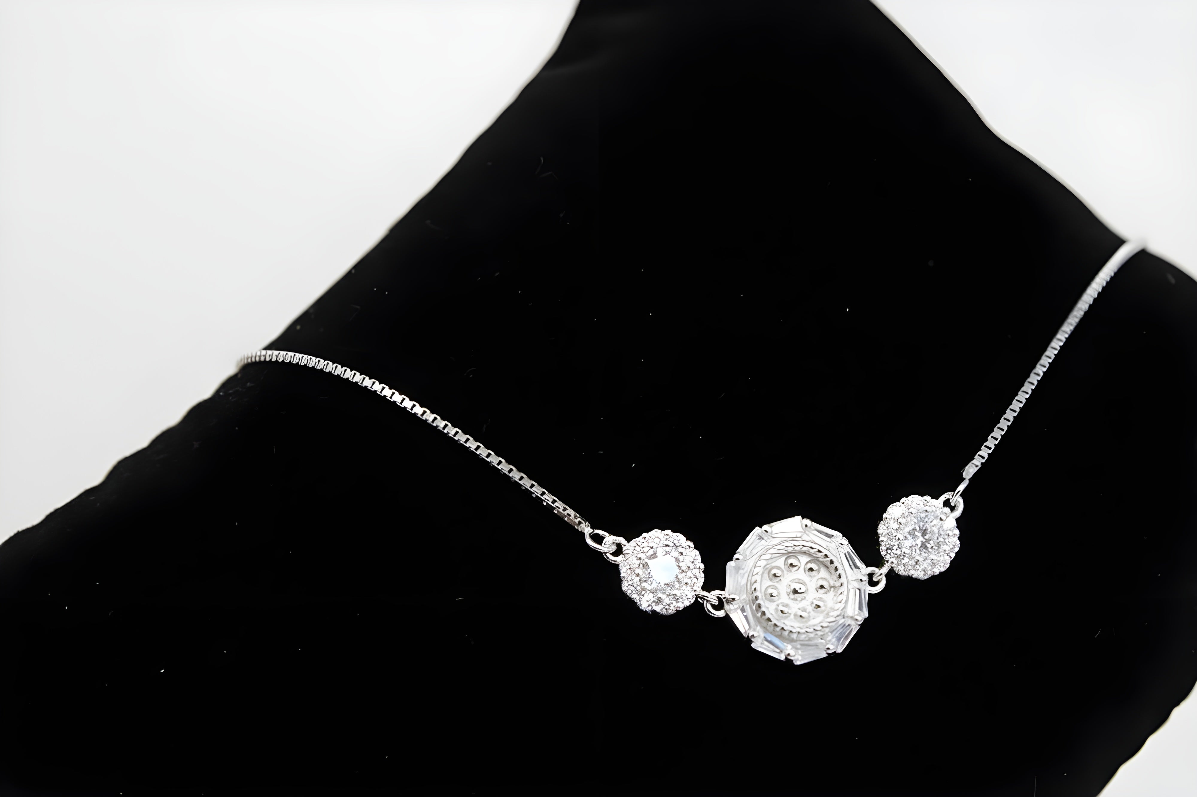 VeeLux Silver Eternity Bracelet