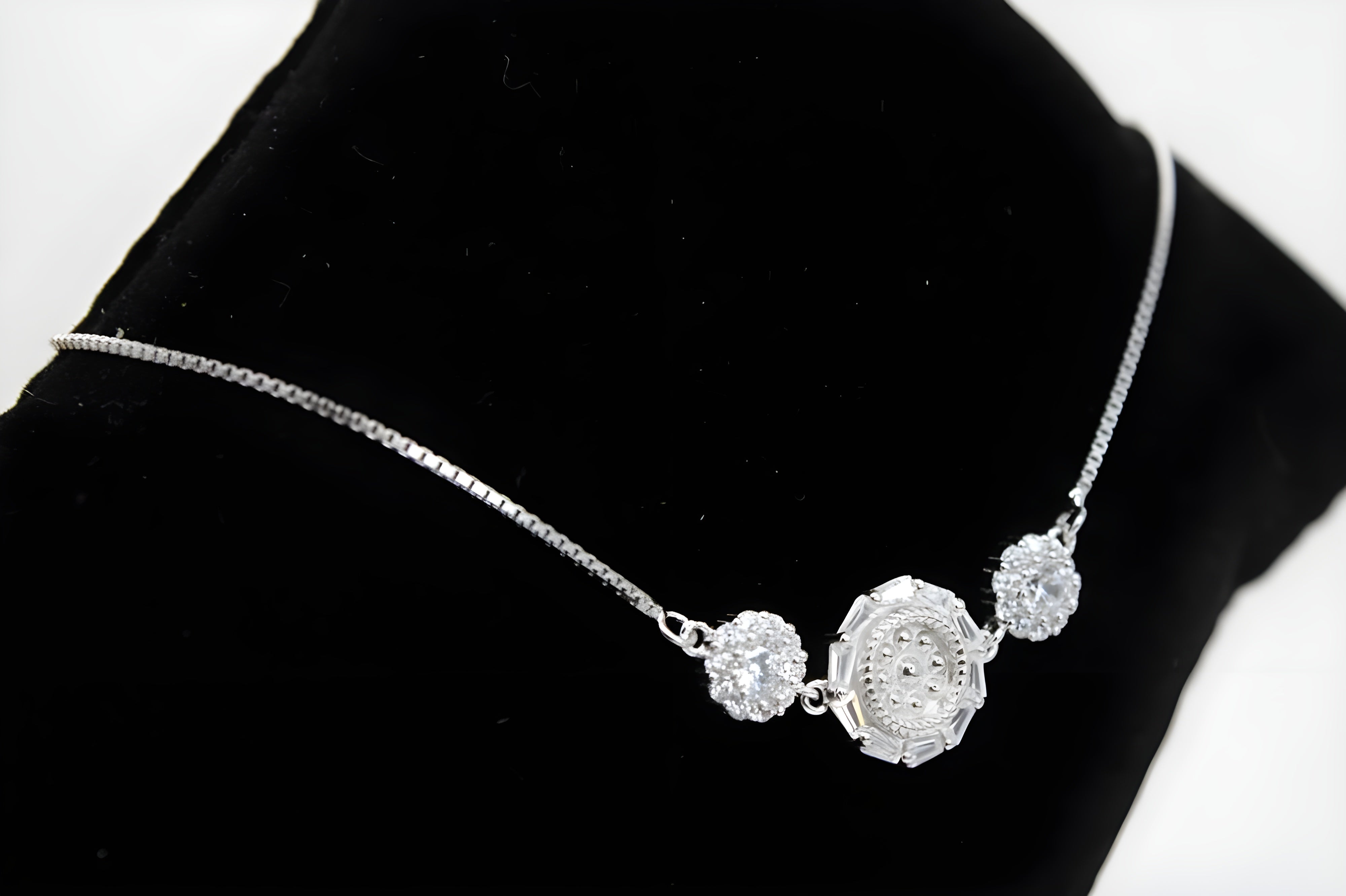 VeeLux Silver Eternity Bracelet