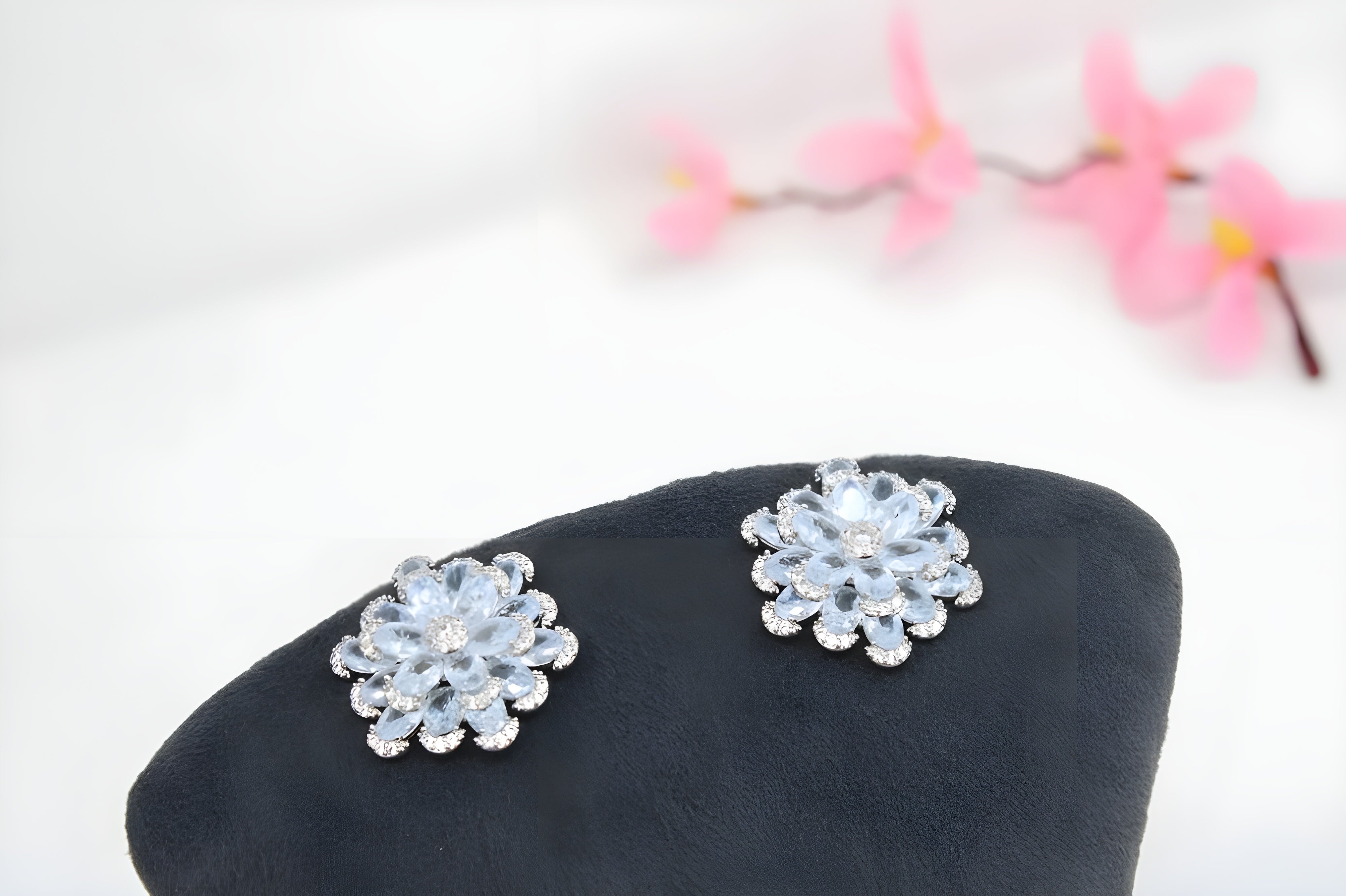 Graceful Blooms: Crystal Floral Design Earrings