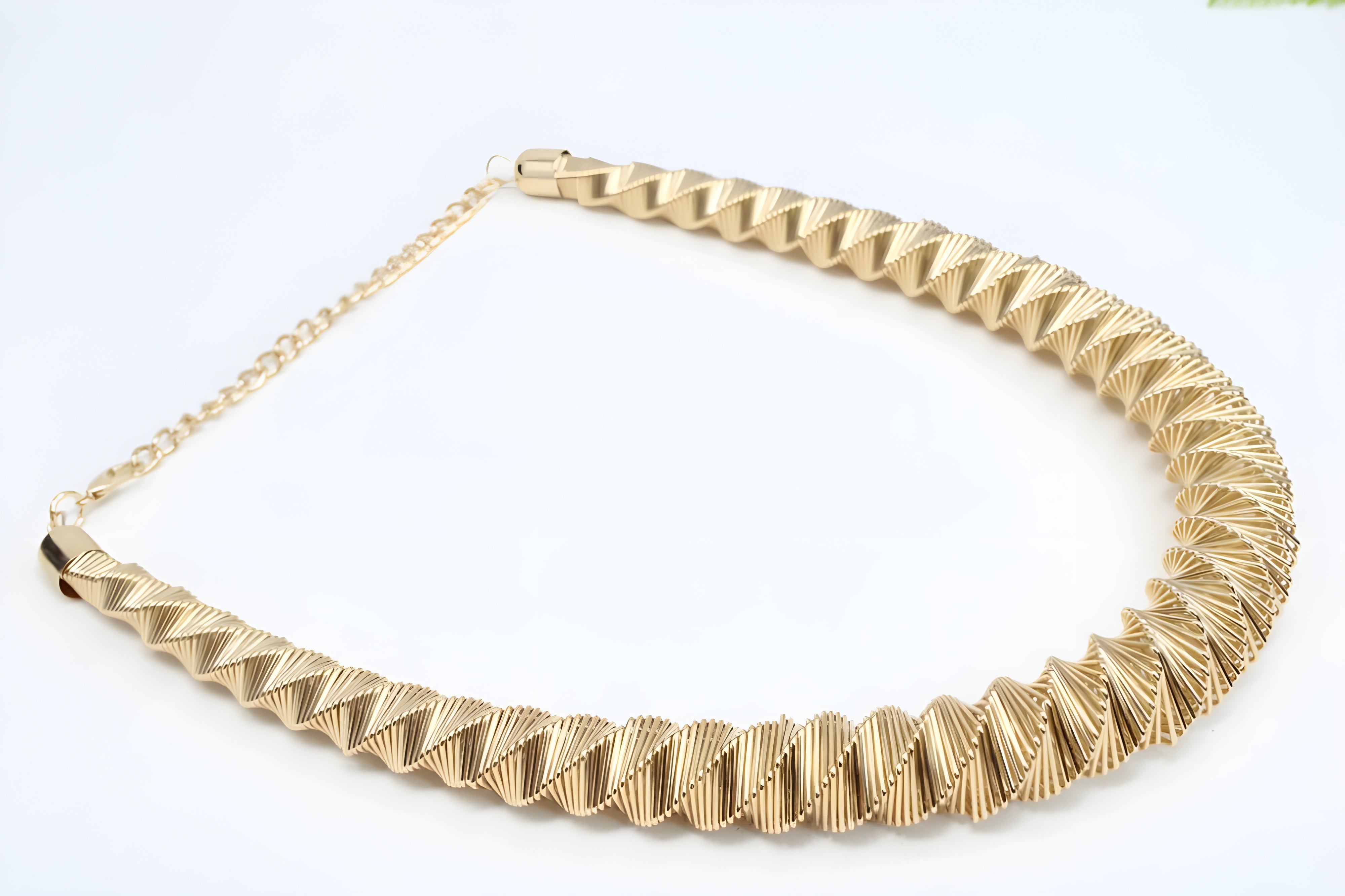 Twisted Grace Gold Necklace