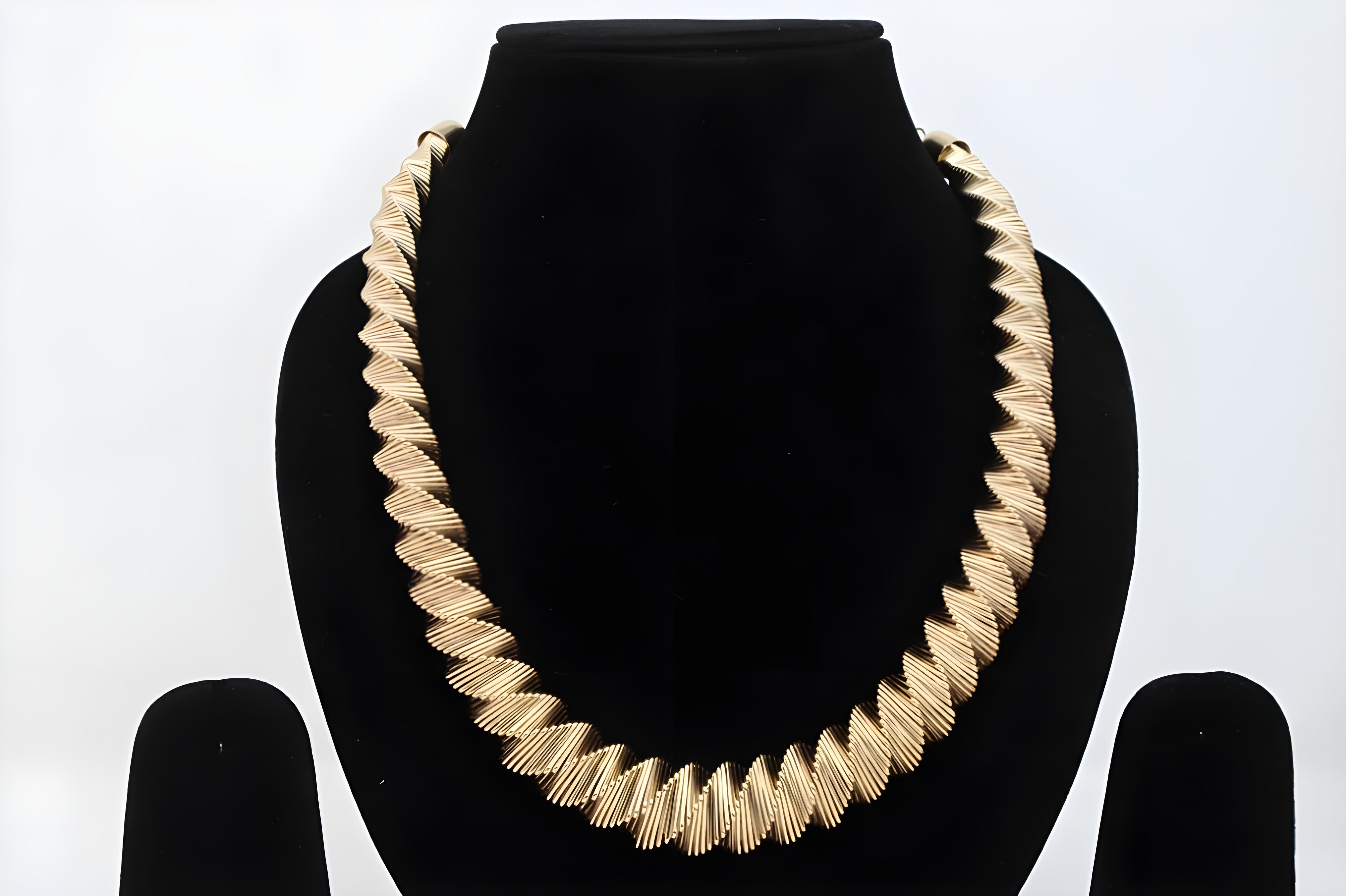 Twisted Grace Gold Necklace