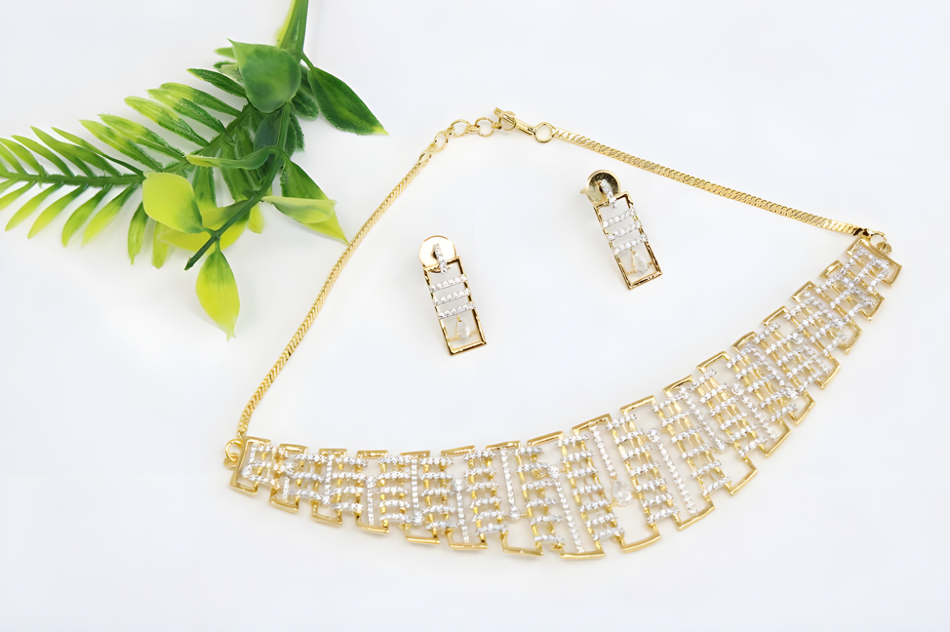 Golden Puzzle Crystal Necklace Set