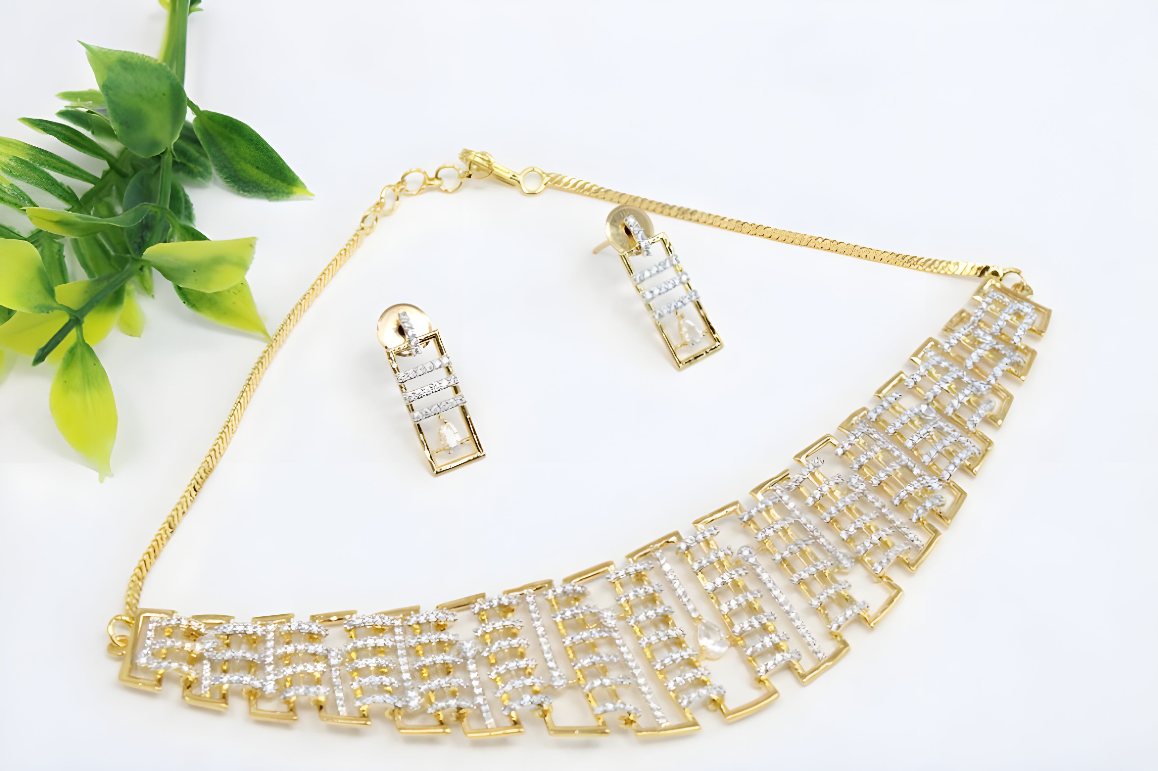 Golden Puzzle Crystal Necklace Set