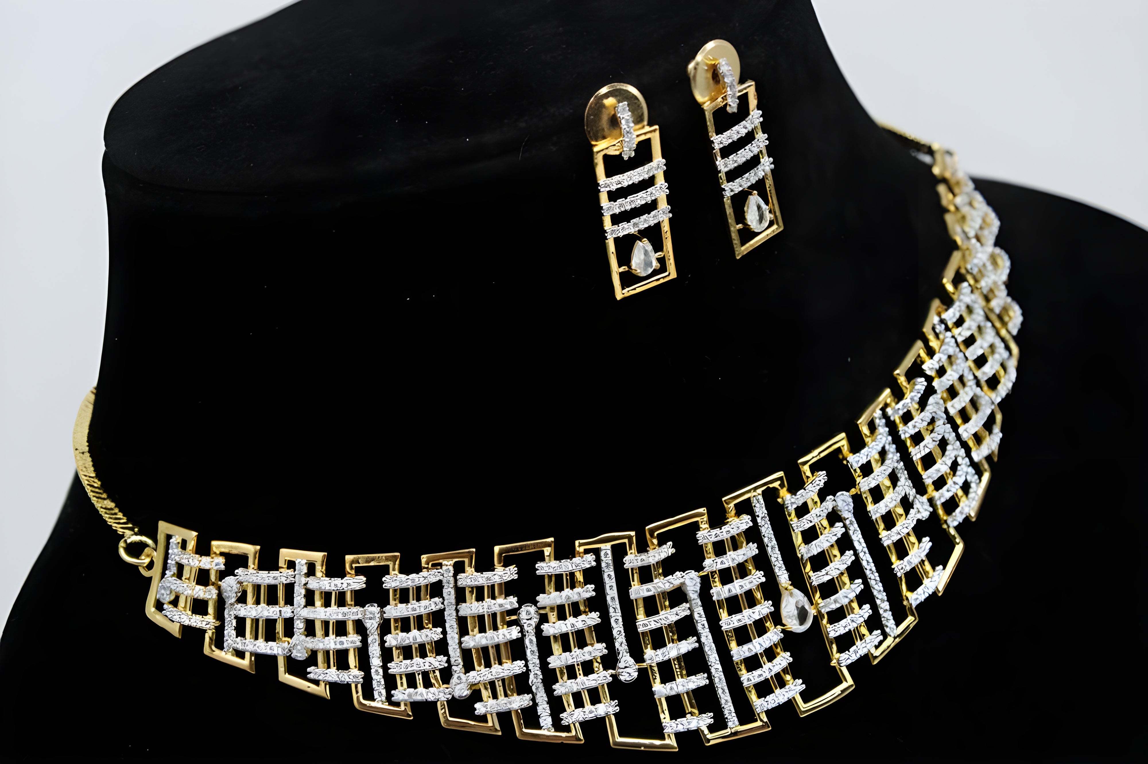Golden Puzzle Crystal Necklace Set