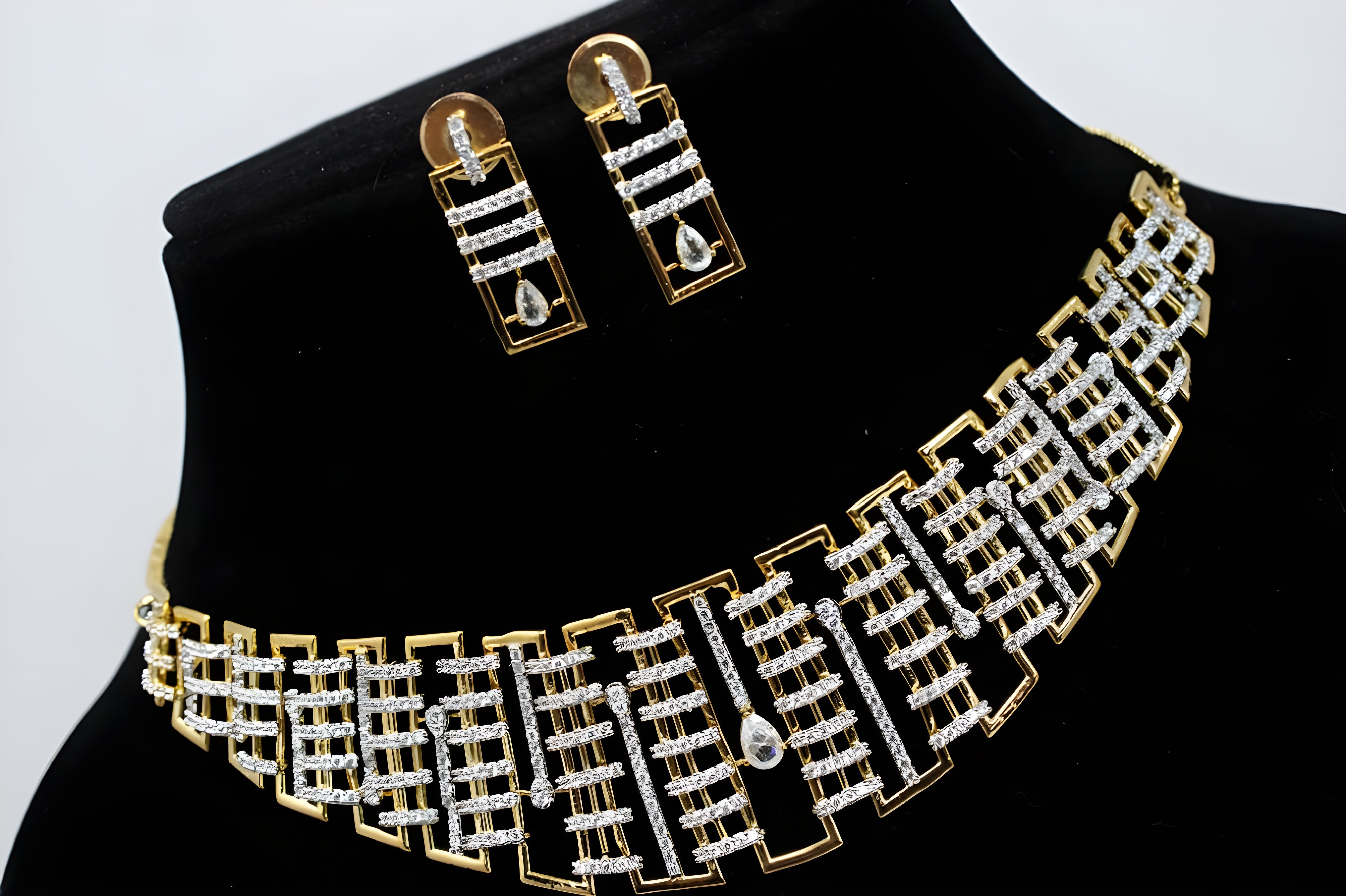 Golden Puzzle Crystal Necklace Set