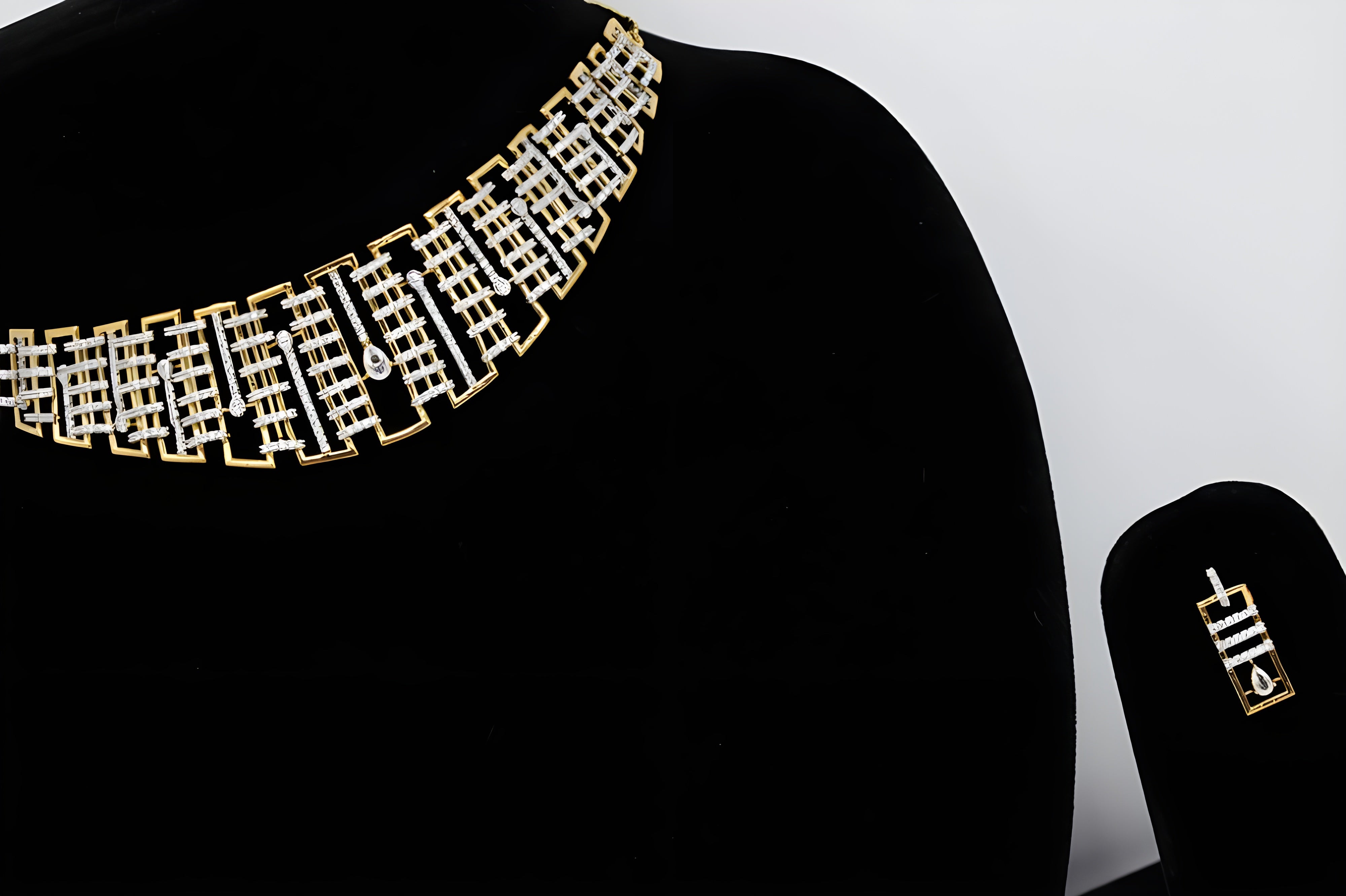 Golden Puzzle Crystal Necklace Set