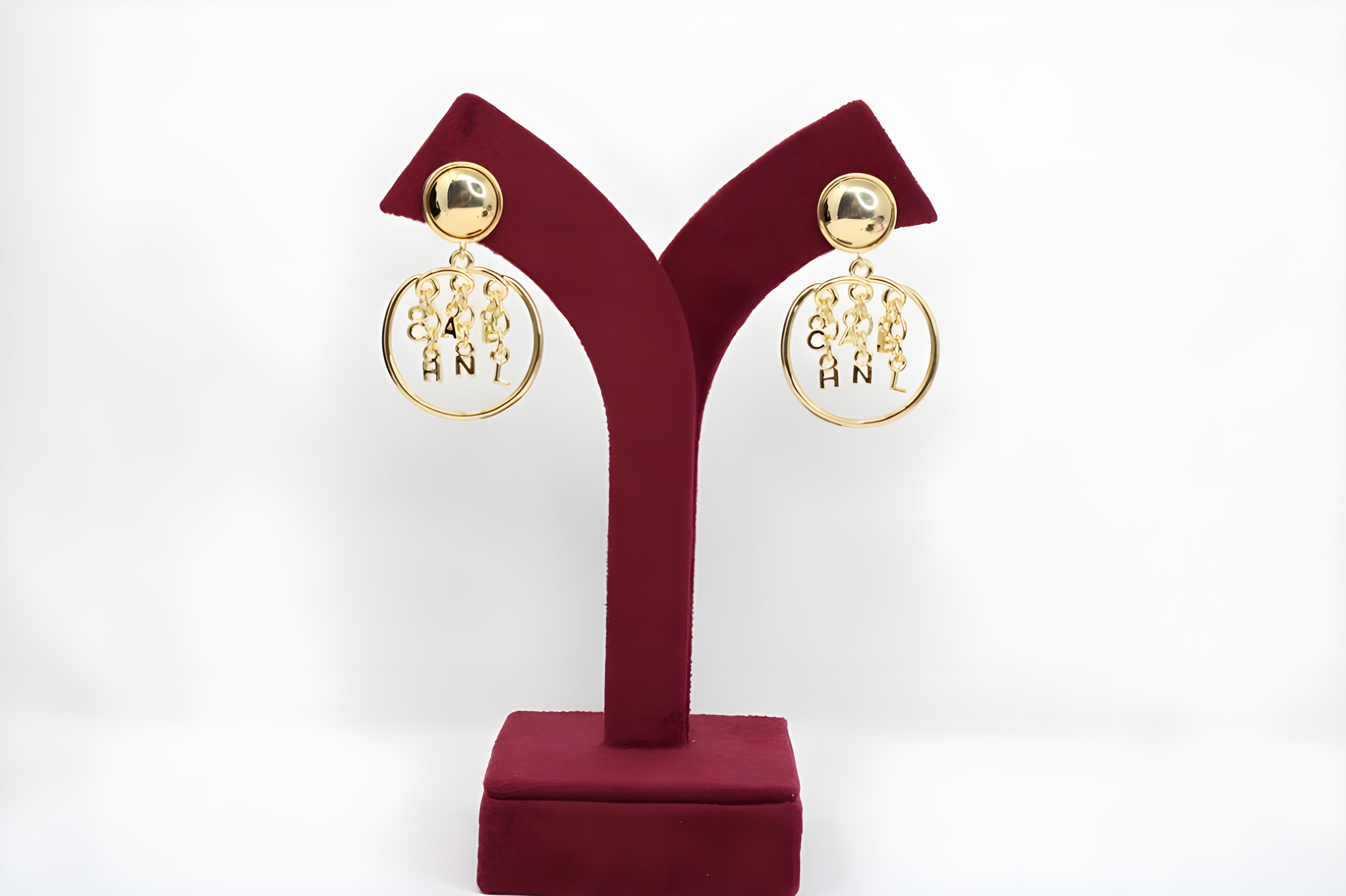 Elegant Gold-Tone Filigree Drop Earrings