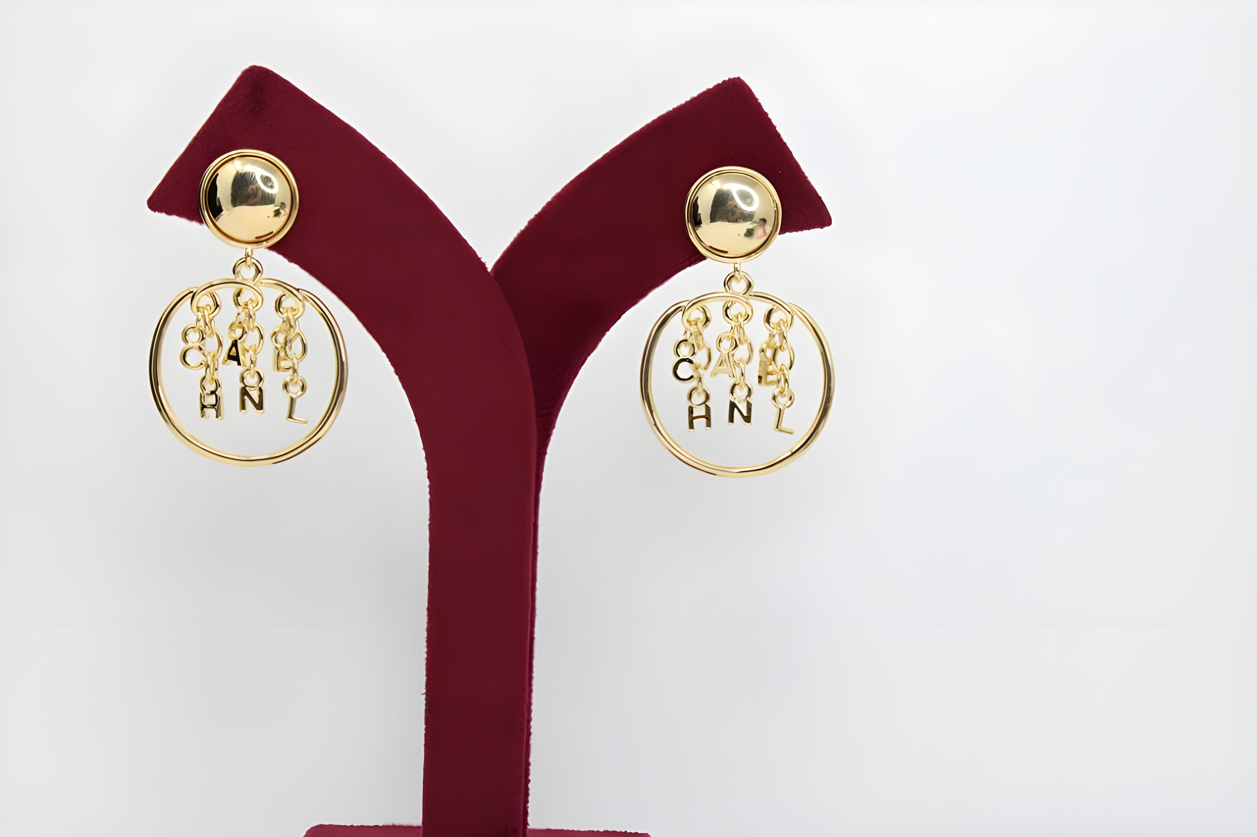Elegant Gold-Tone Filigree Drop Earrings