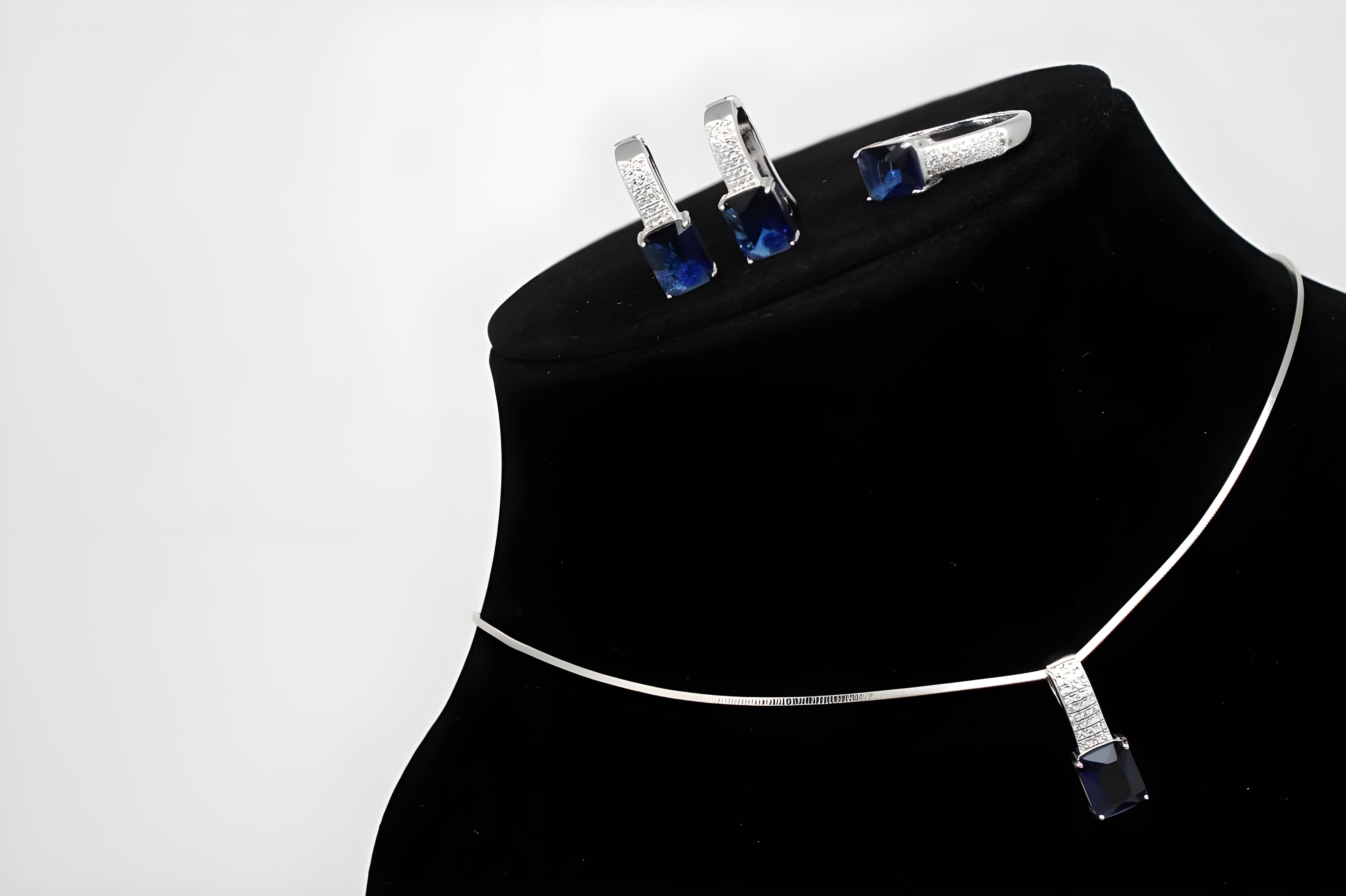 Deep Blue Radiance Diamond Jewelry Set - Sterling Silver Ring, Drop Earrings & Pendant with White Diamonds