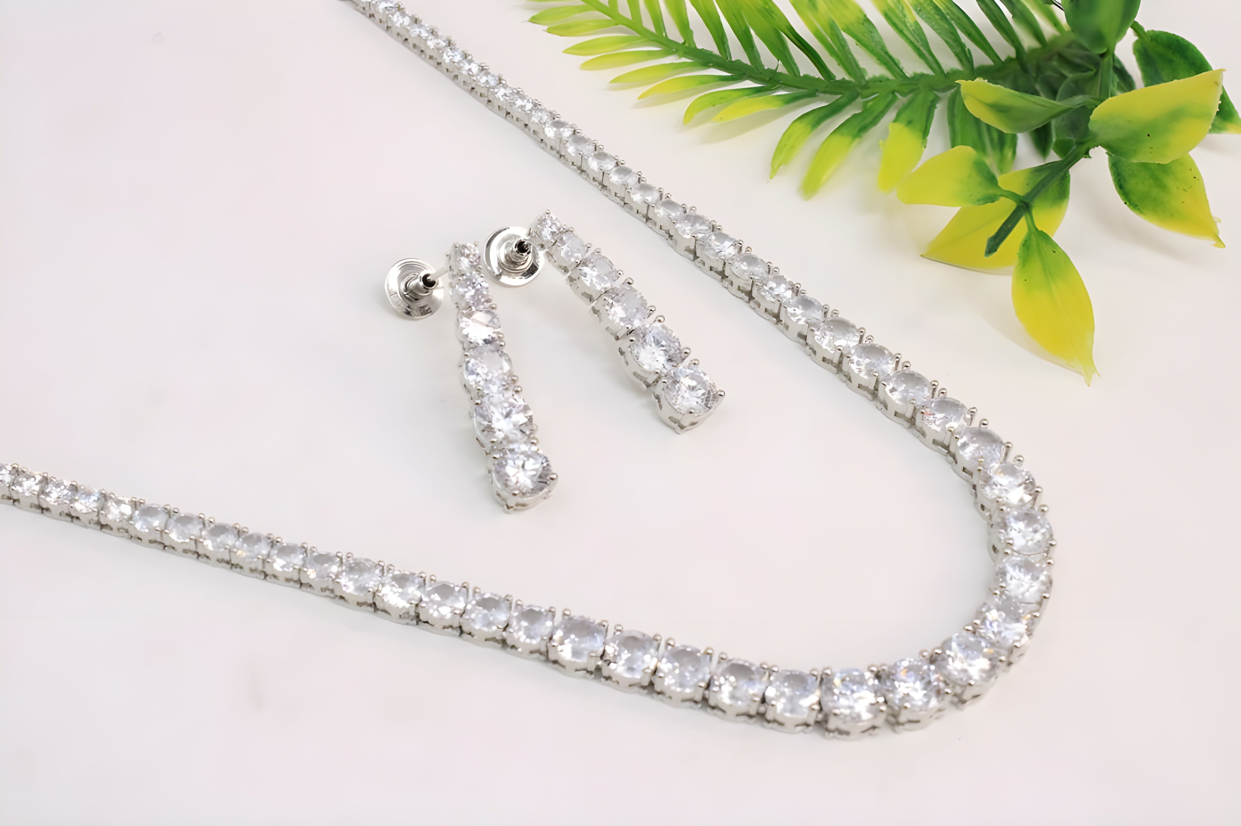 Silver Sparkle Crystal Necklace Set