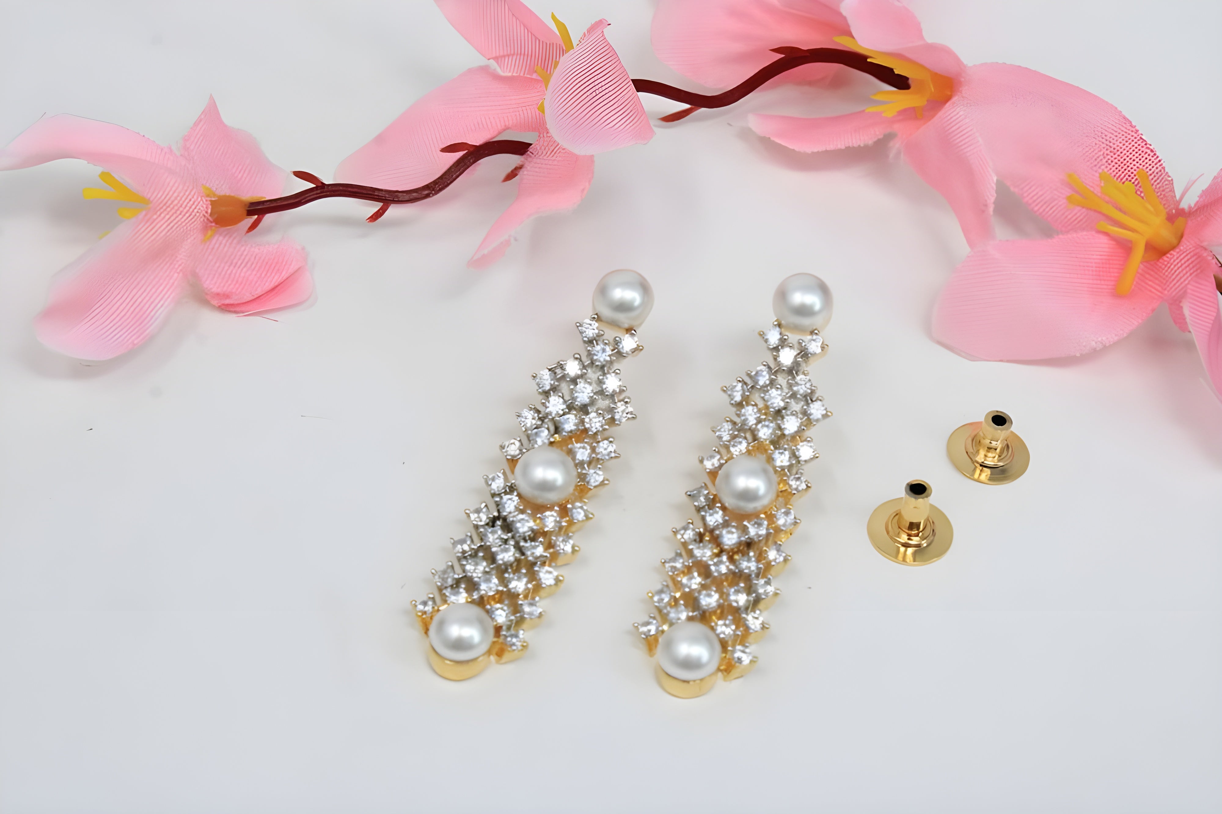 Golden Elegance Crystal & Pearl Necklace Set