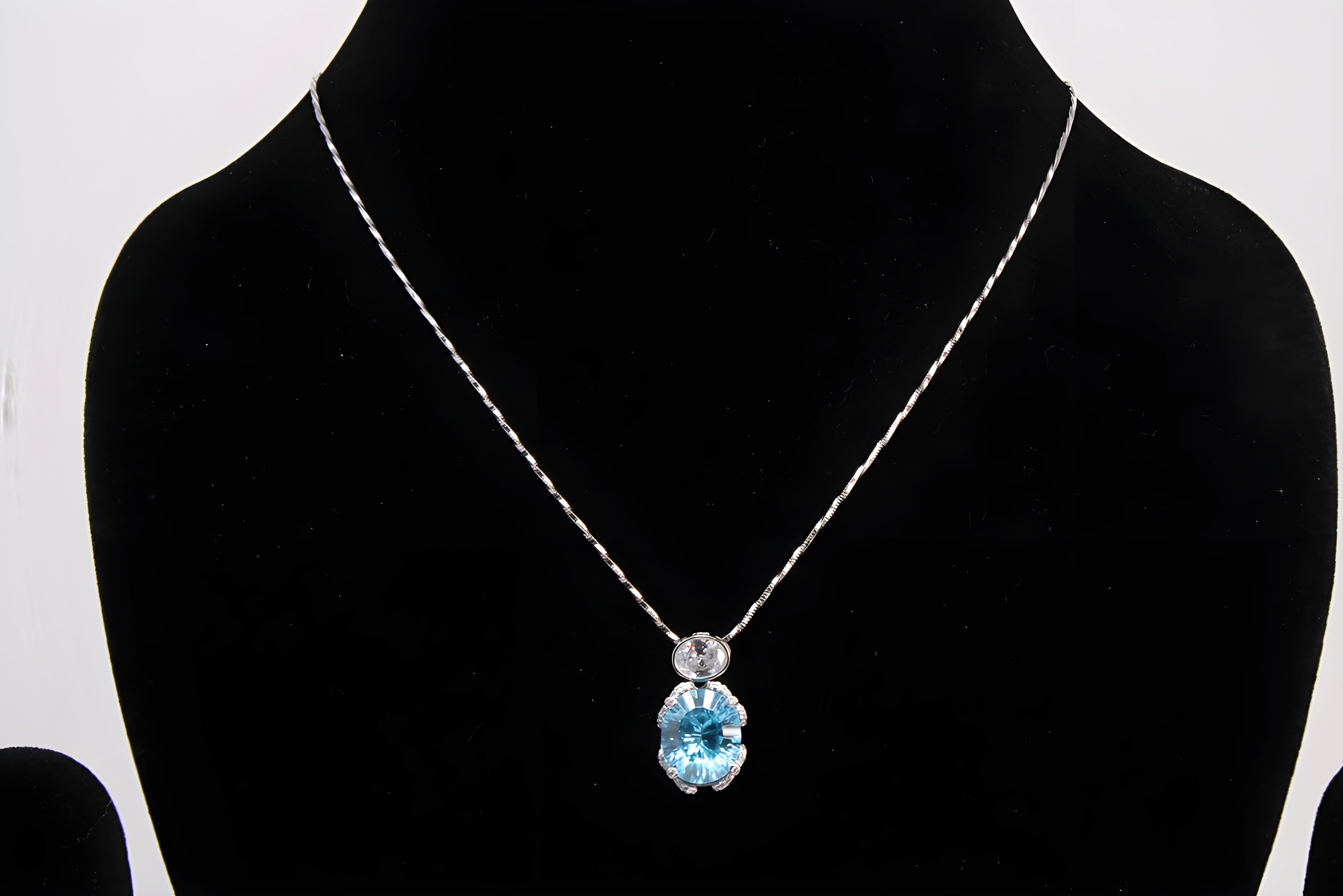 Aqua Verde Sterling Silver Pendant