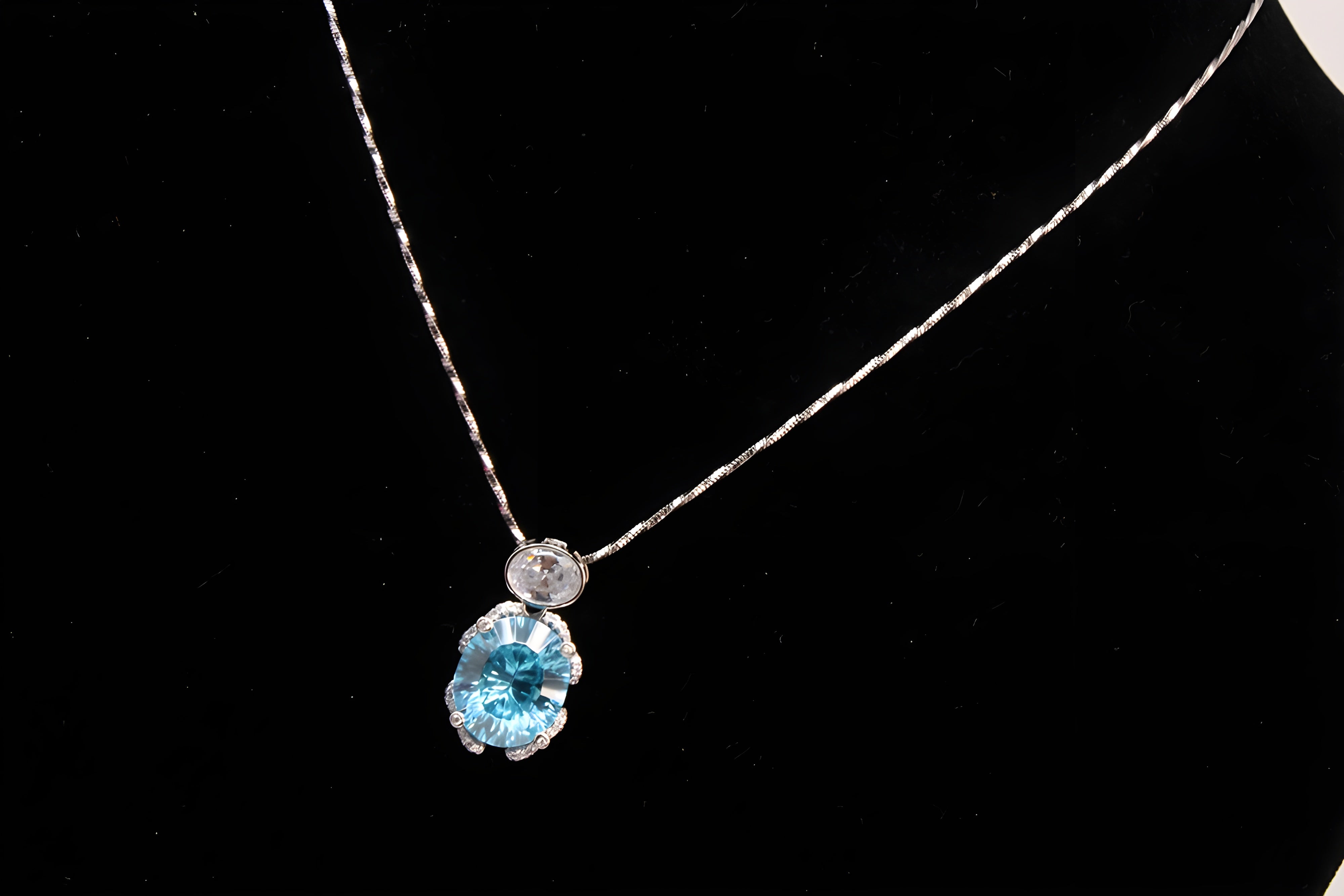 Aqua Verde Sterling Silver Pendant