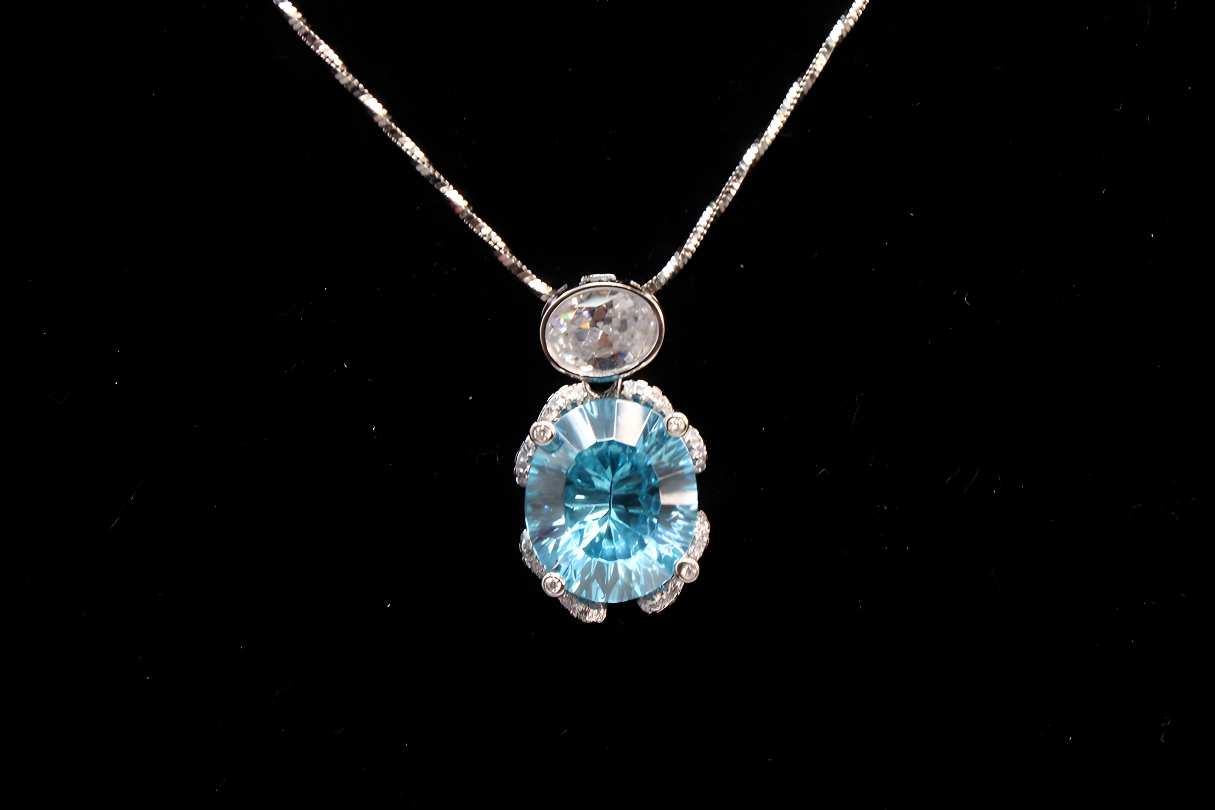 Aqua Verde Sterling Silver Pendant