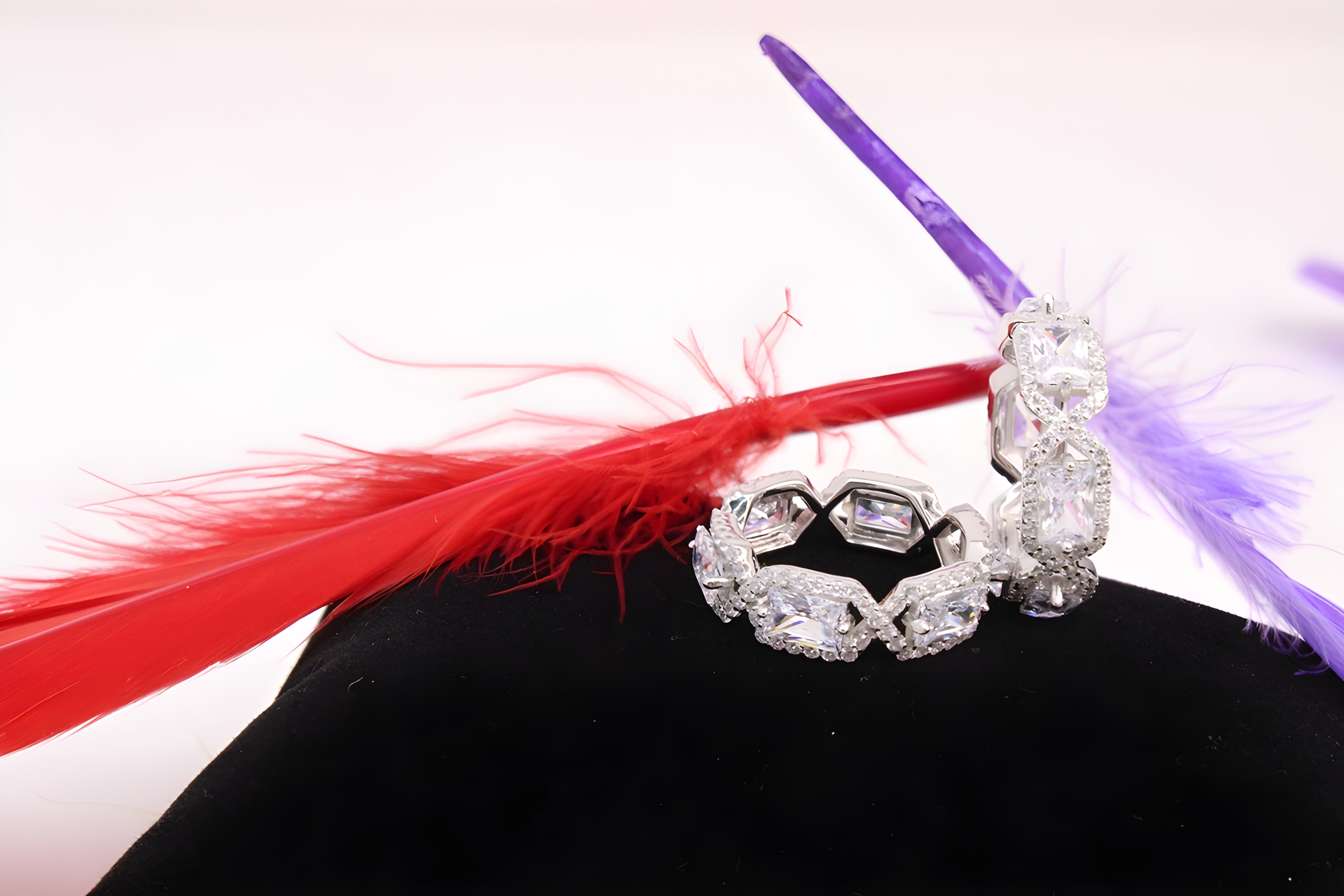 Luminous Halo Crystal Radiance Ring