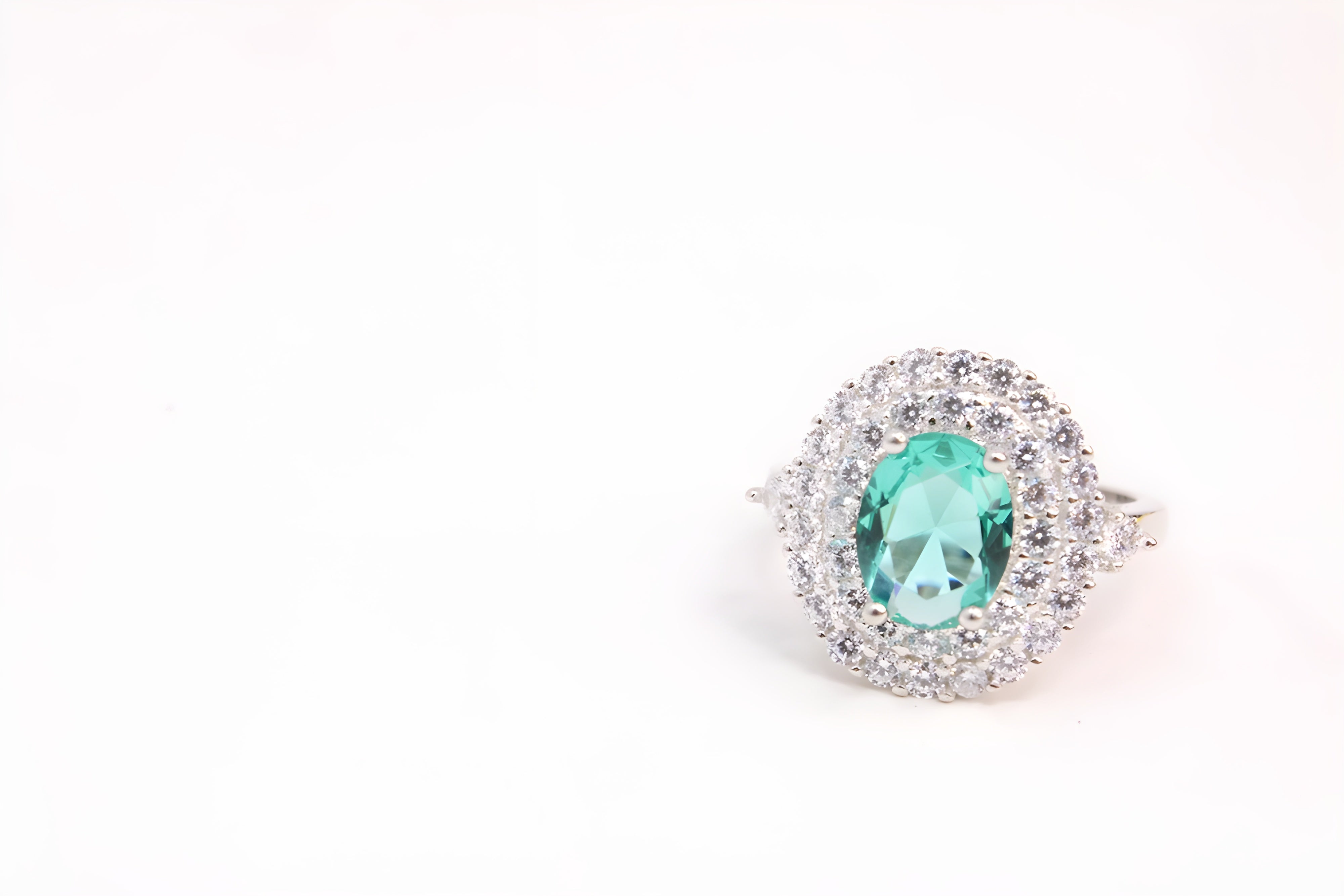 Enchanted Emerald Sterling Silver VeeLux Premium Crystal Ring
