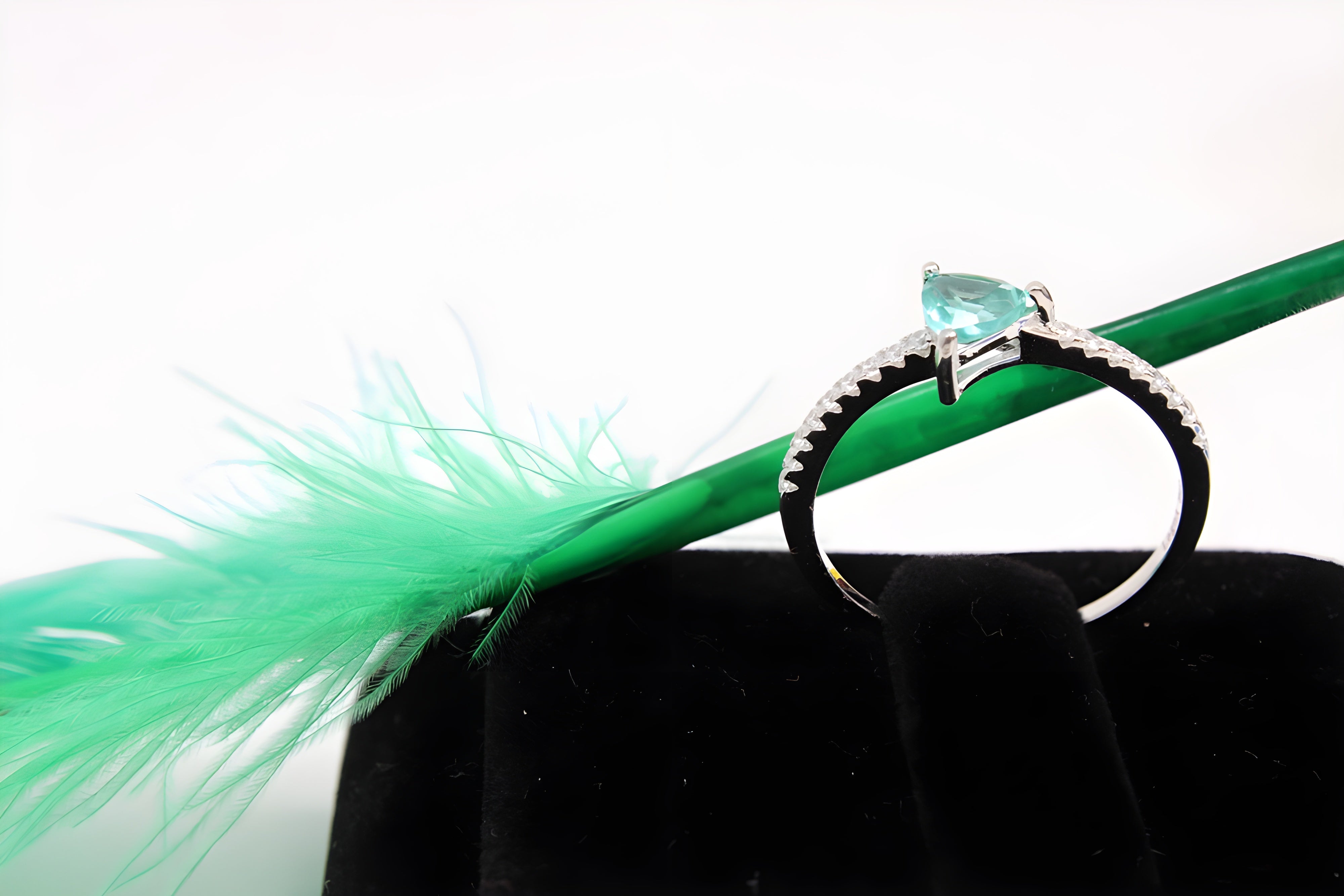 Forest Emerald Sterling Silver VeeLux Premium Crystal Ring