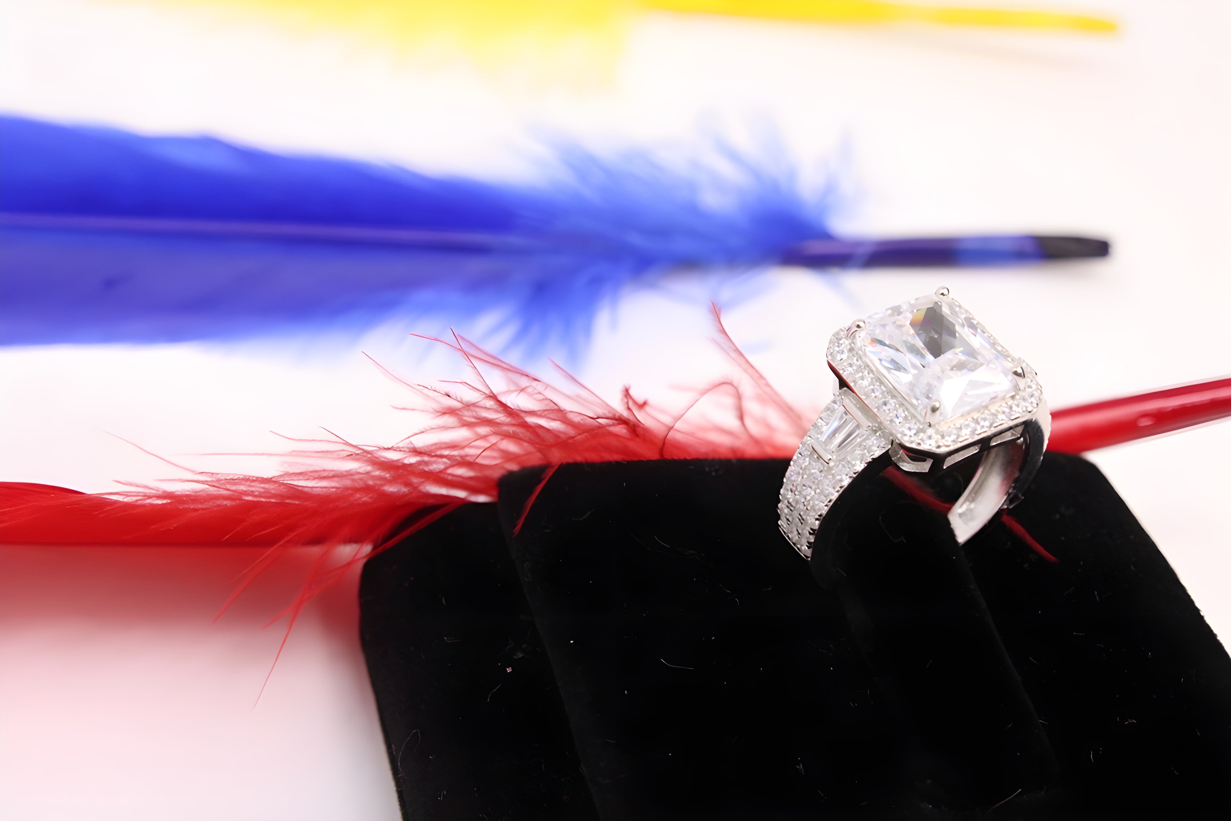 Sterling Silver VeeLux Premium Crystal Luminary Ring