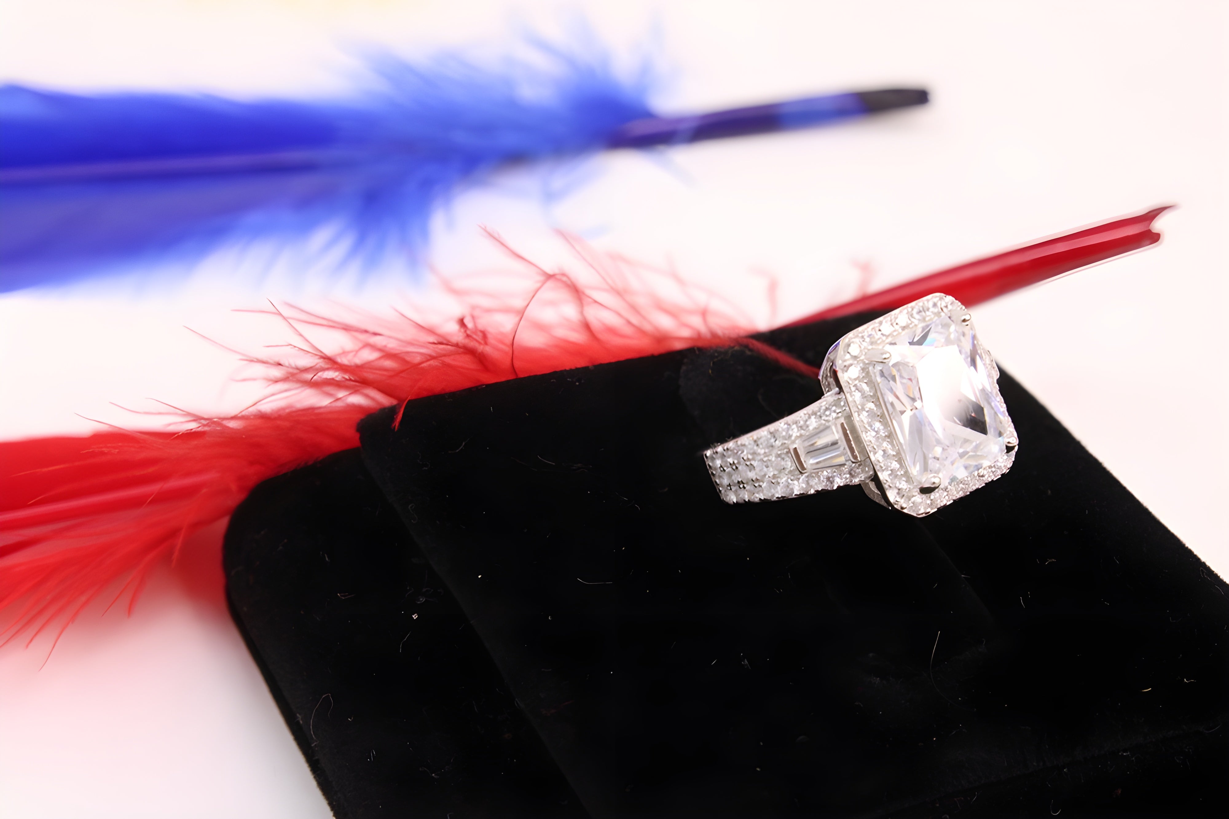 Sterling Silver VeeLux Premium Crystal Luminary Ring