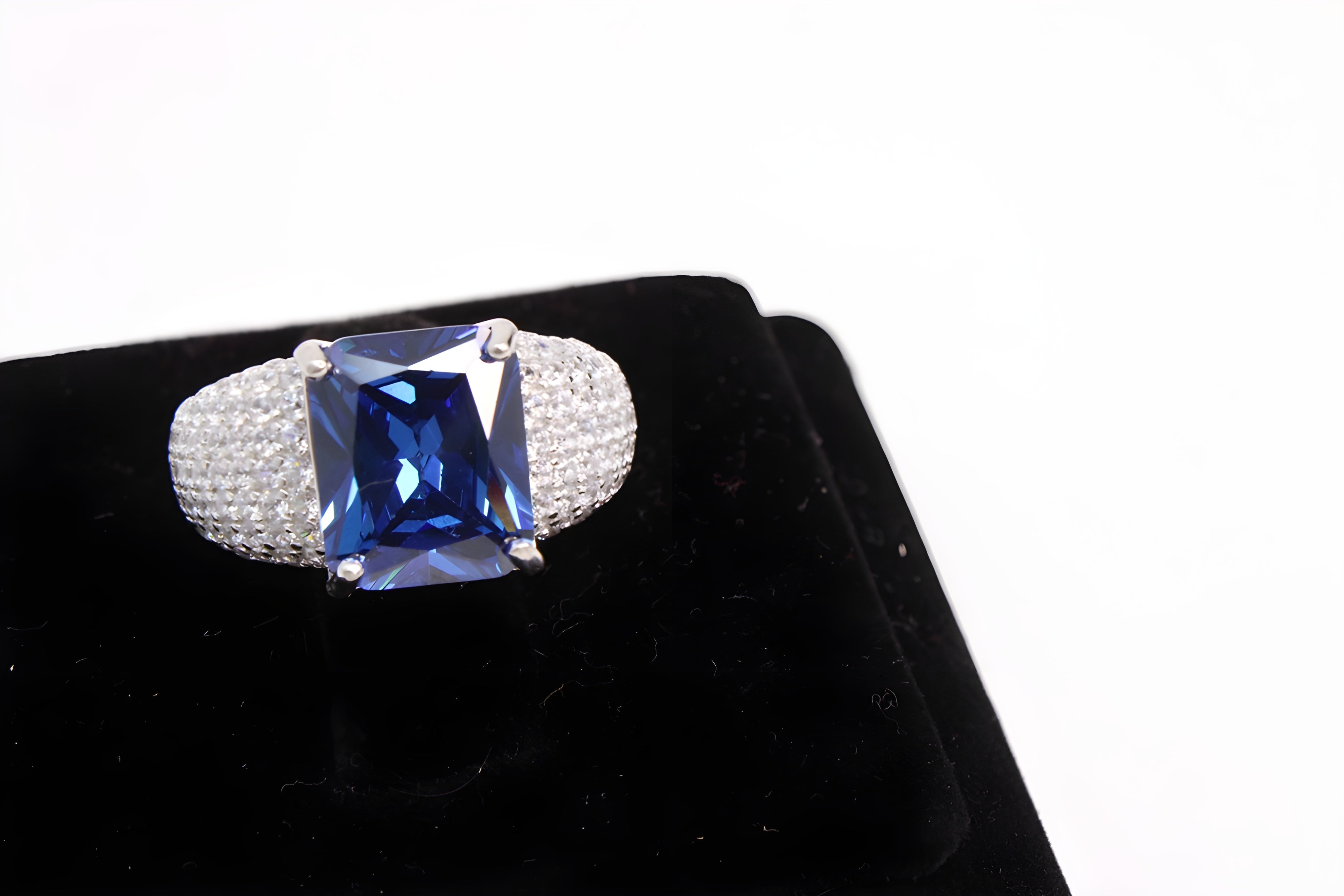 Azure Oasis Sterling Silver VeeLux Premium Crystal Rectangular Ring