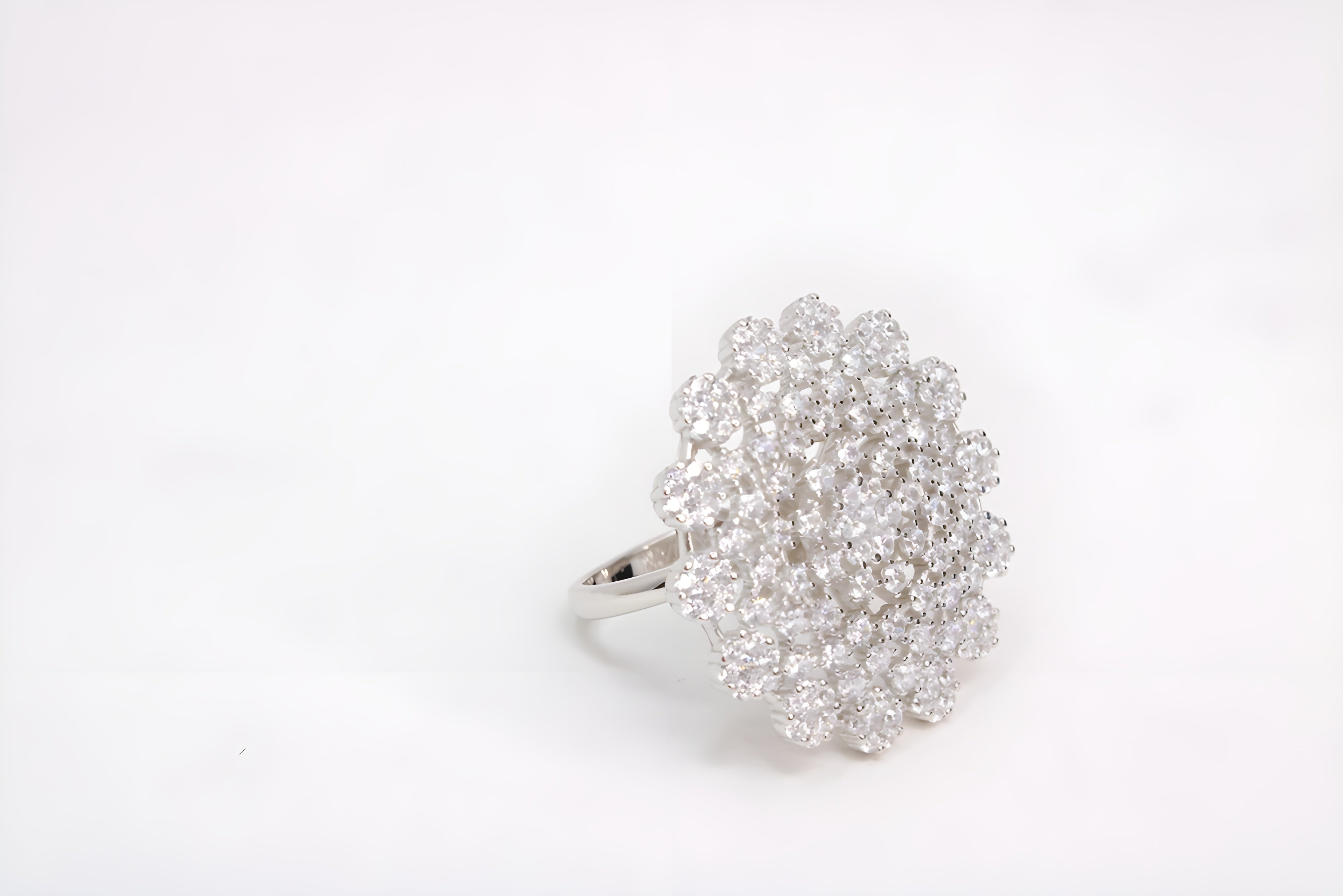 Sterling Silver VeeLux Premium Crystal Floral Elegance Ring