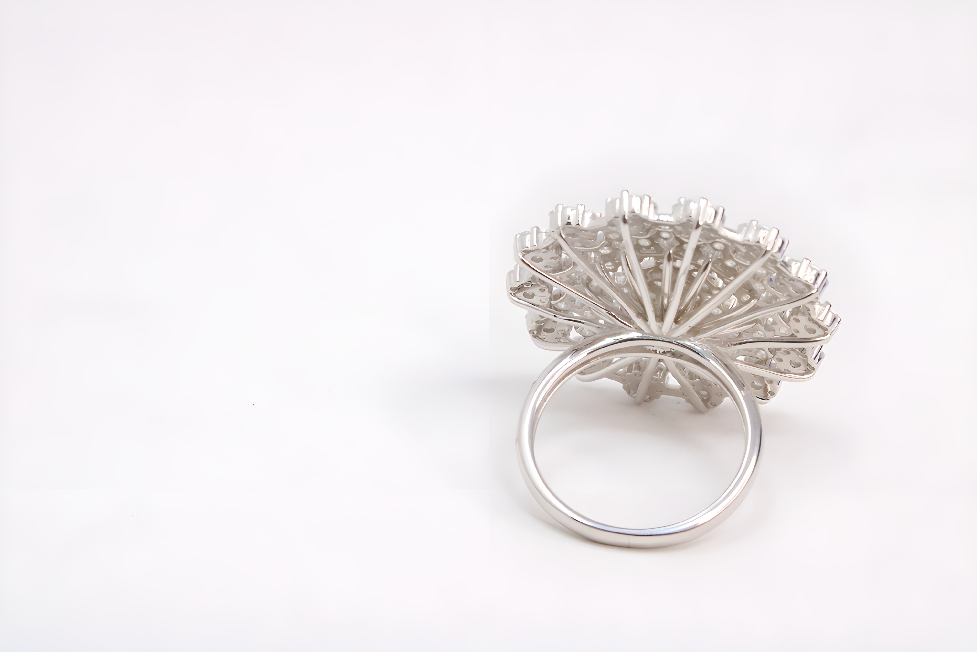Sterling Silver VeeLux Premium Crystal Floral Elegance Ring