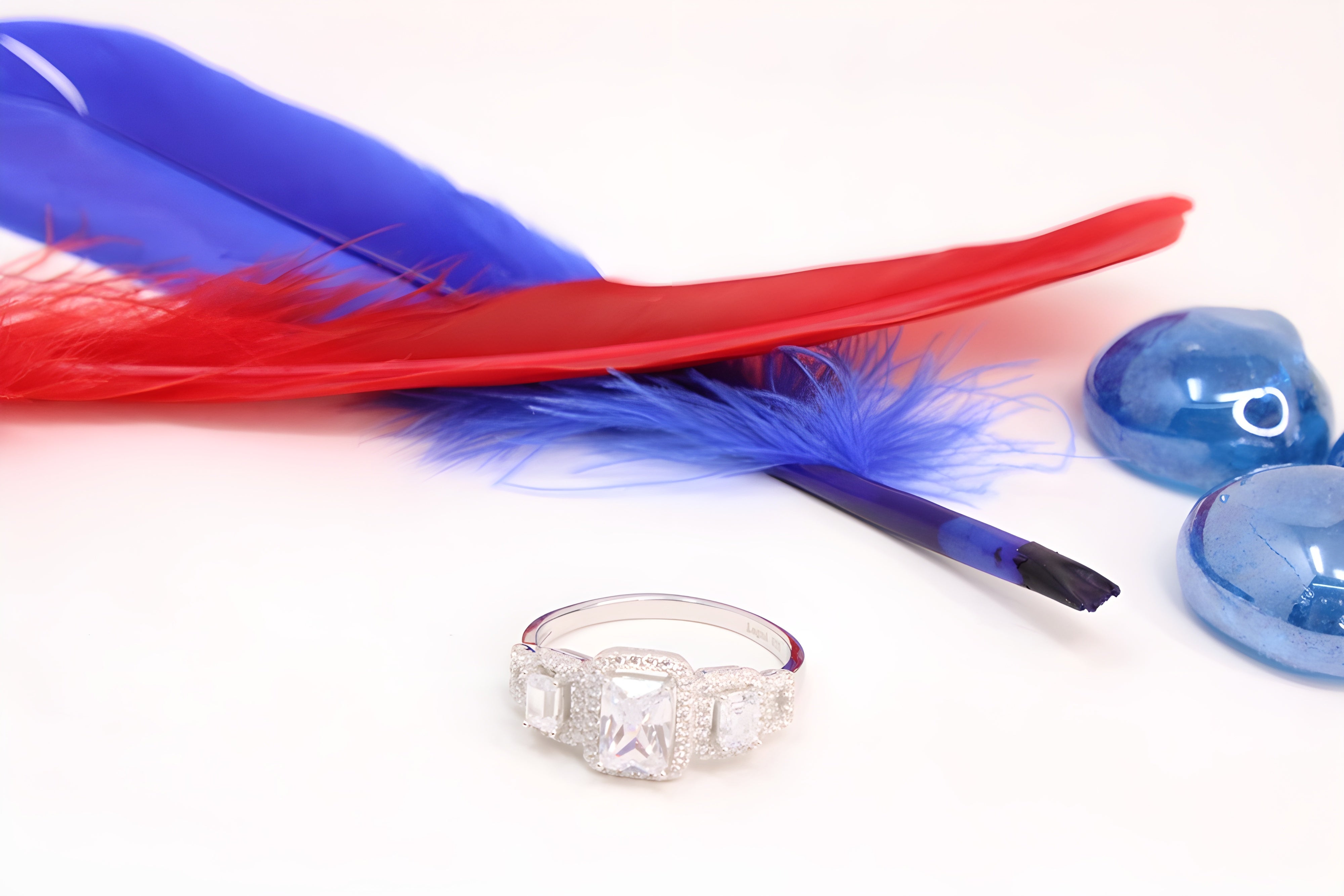 Sterling Silver VeeLux Premium Crystal Triplet Ring