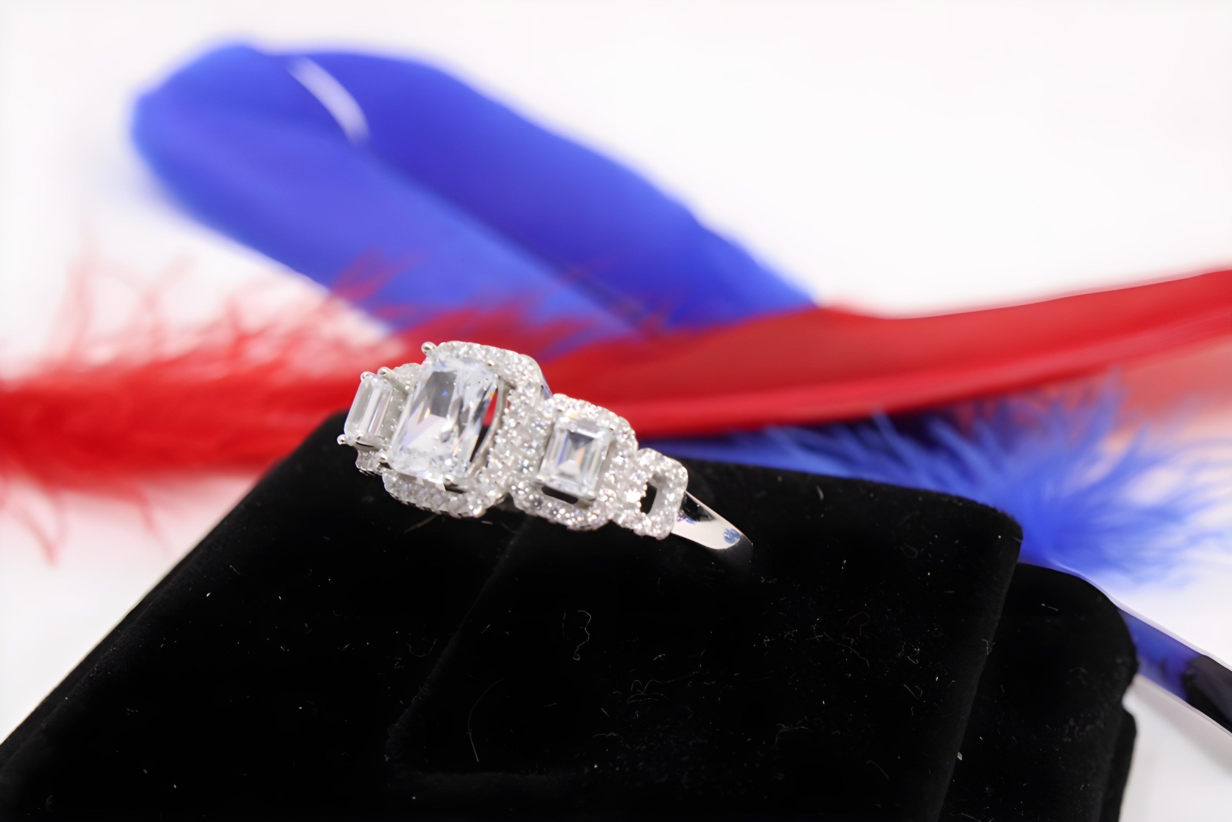 Sterling Silver VeeLux Premium Crystal Triplet Ring