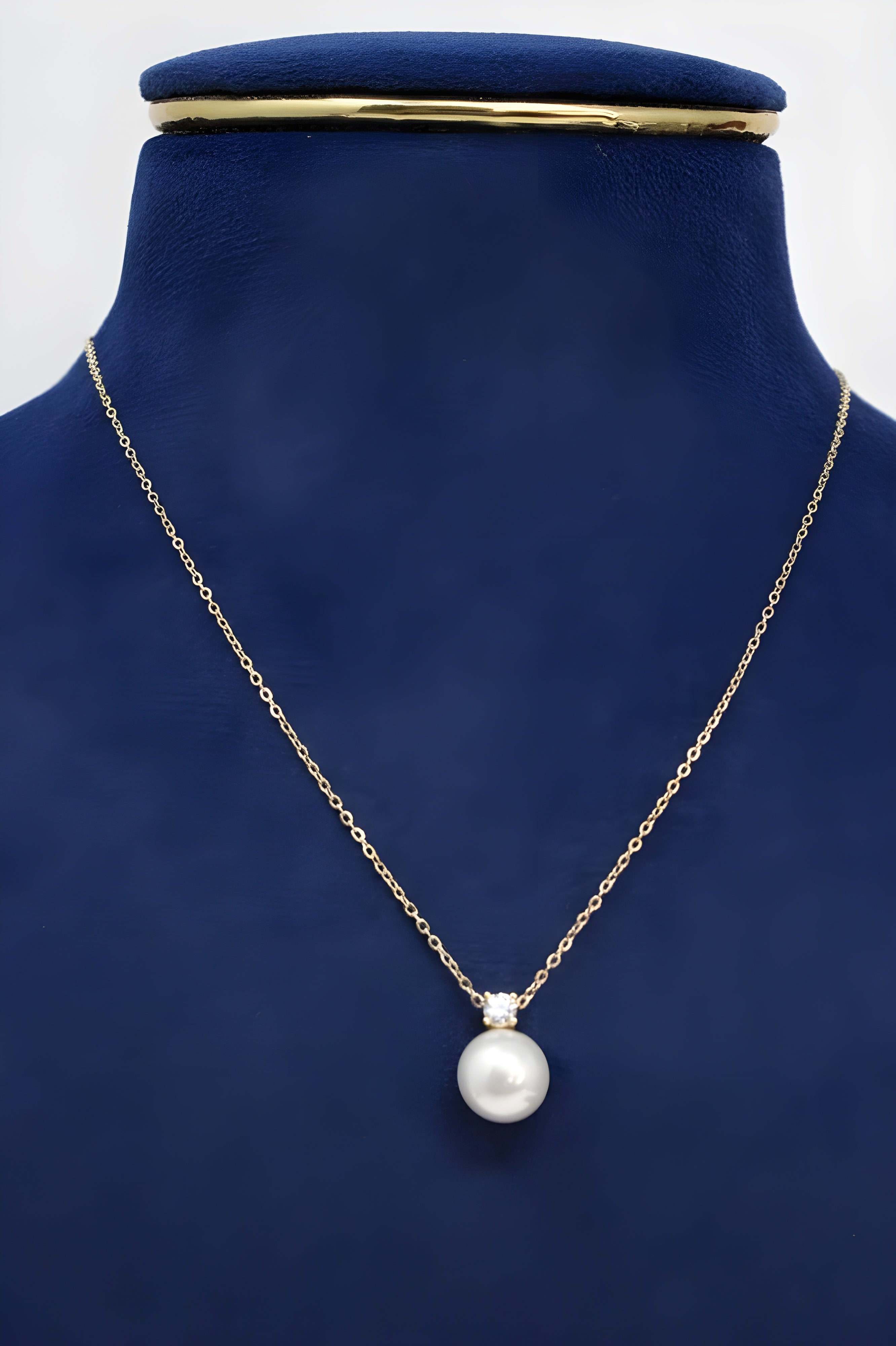 Golden Pearl Pendant Set