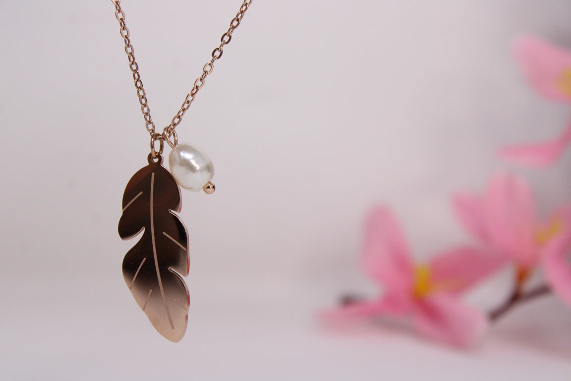 Majestic Leaf Pearl Jewelry Ensemble