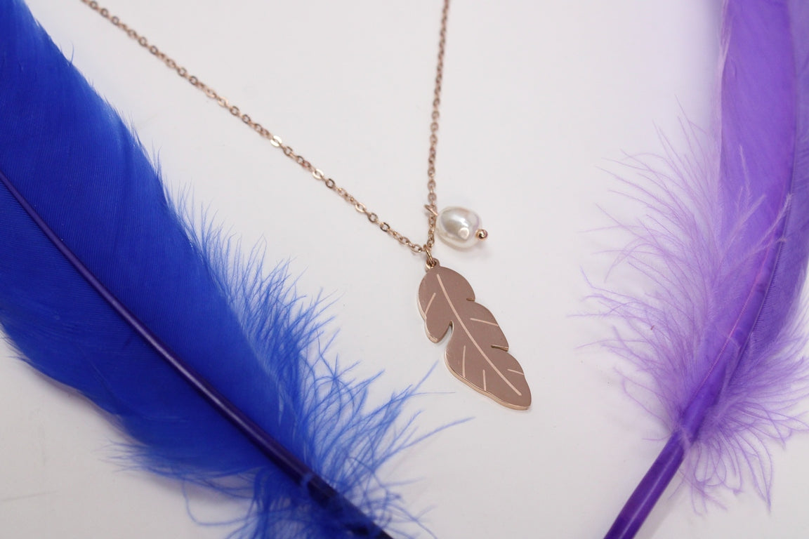 Majestic Leaf Pearl Jewelry Ensemble