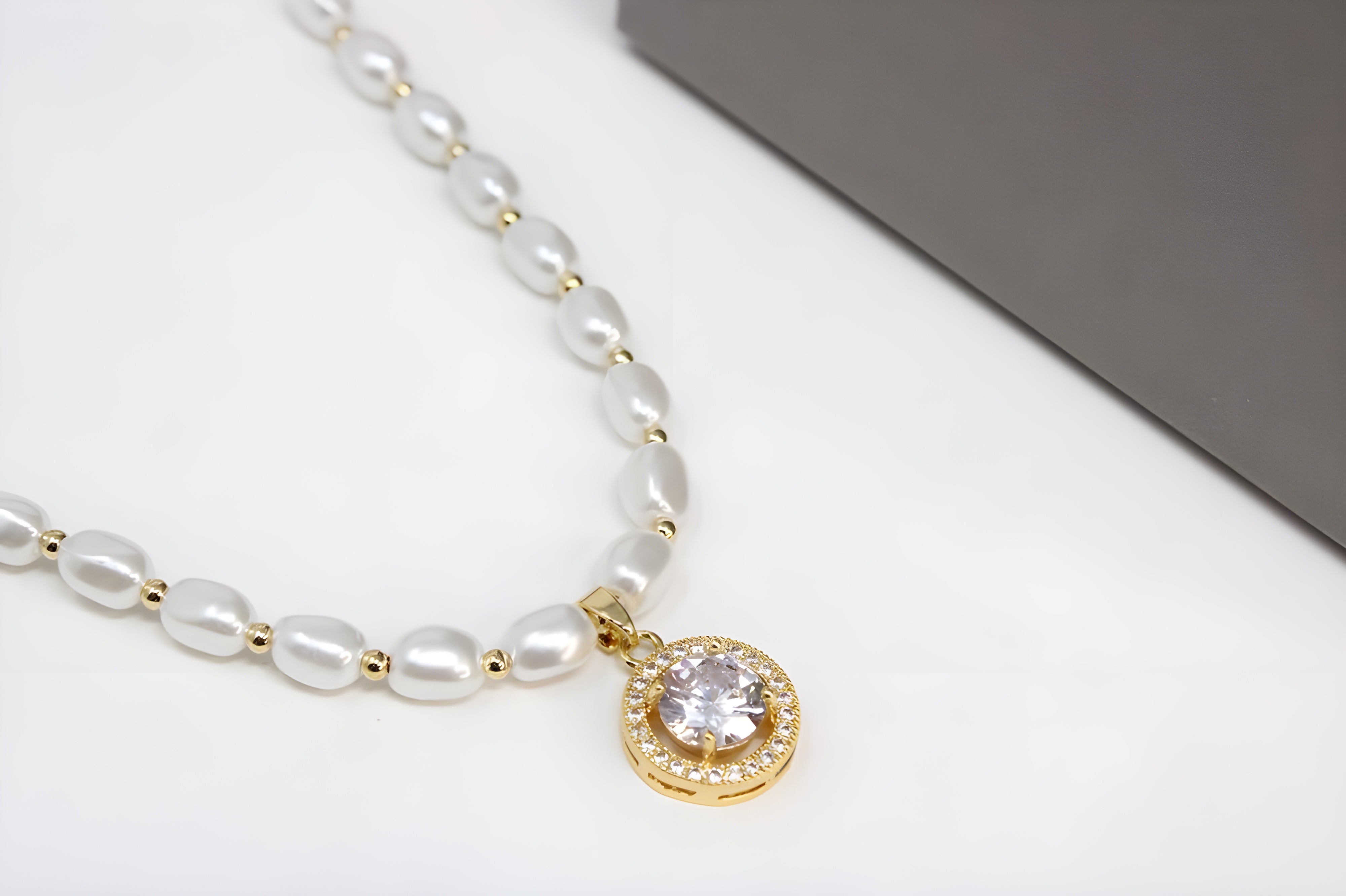 Golden Pearl Radiance Pendant Set